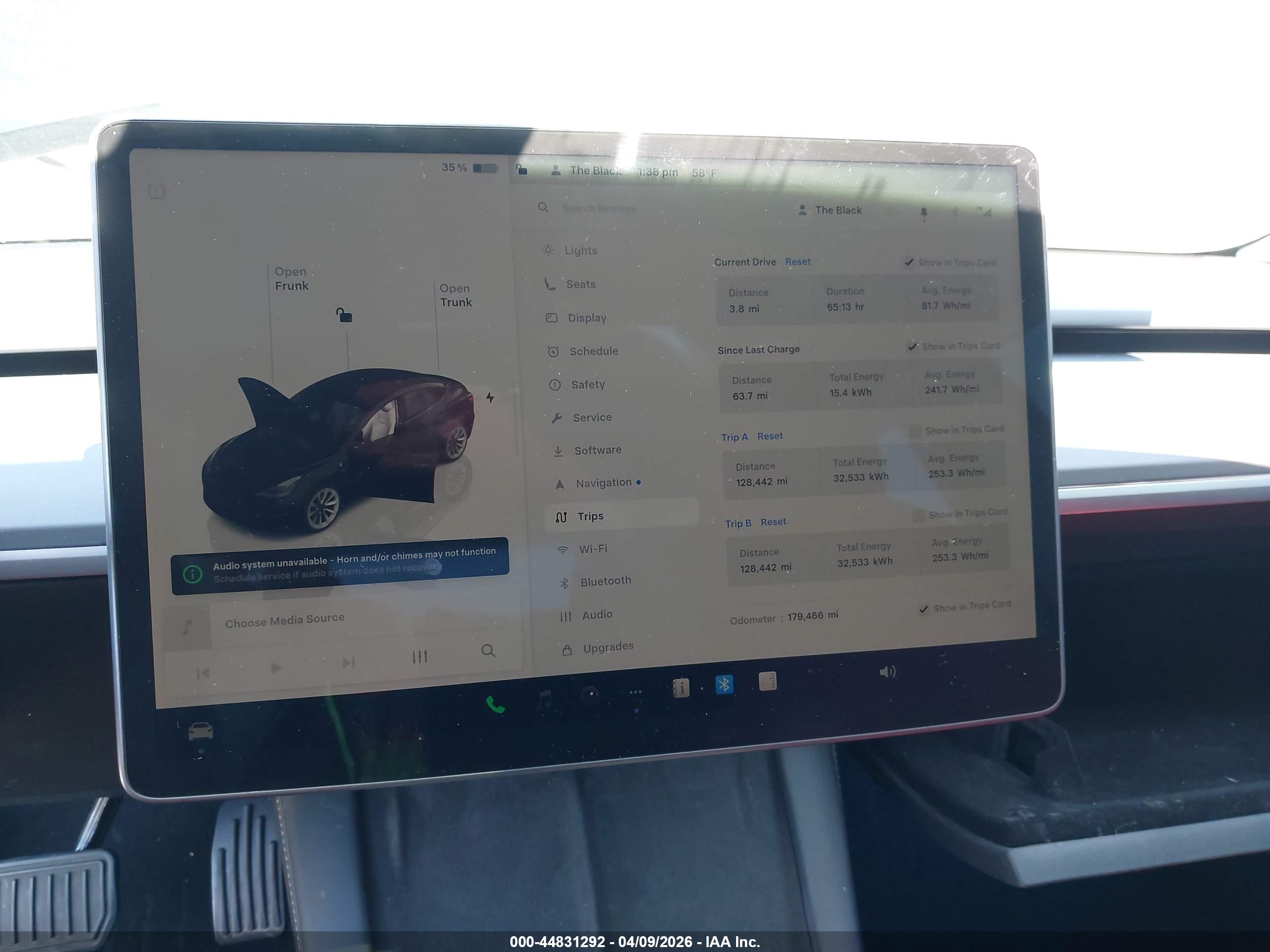 TESLA MODEL image 7