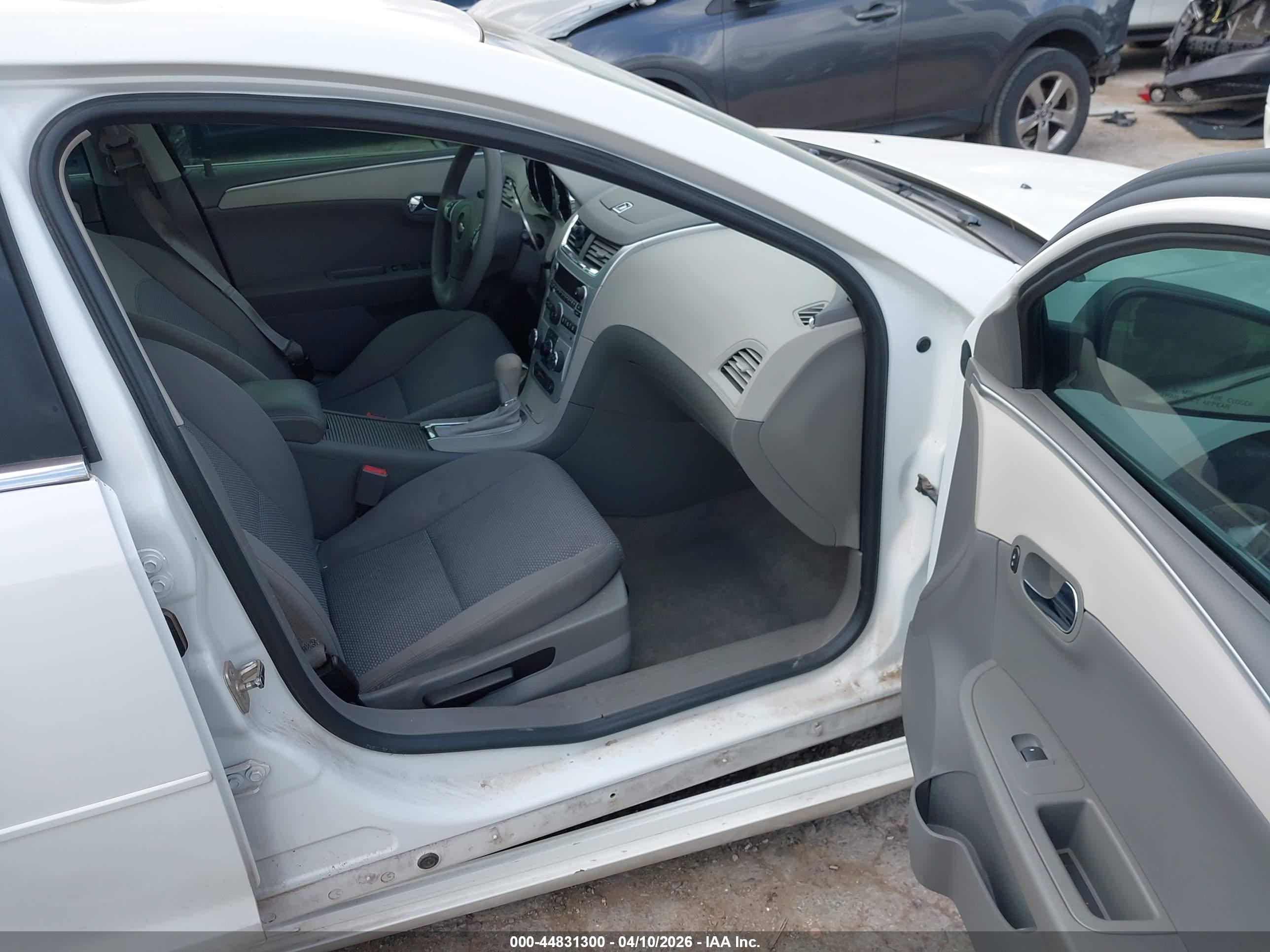 CHEVROLET MALIBU image 5