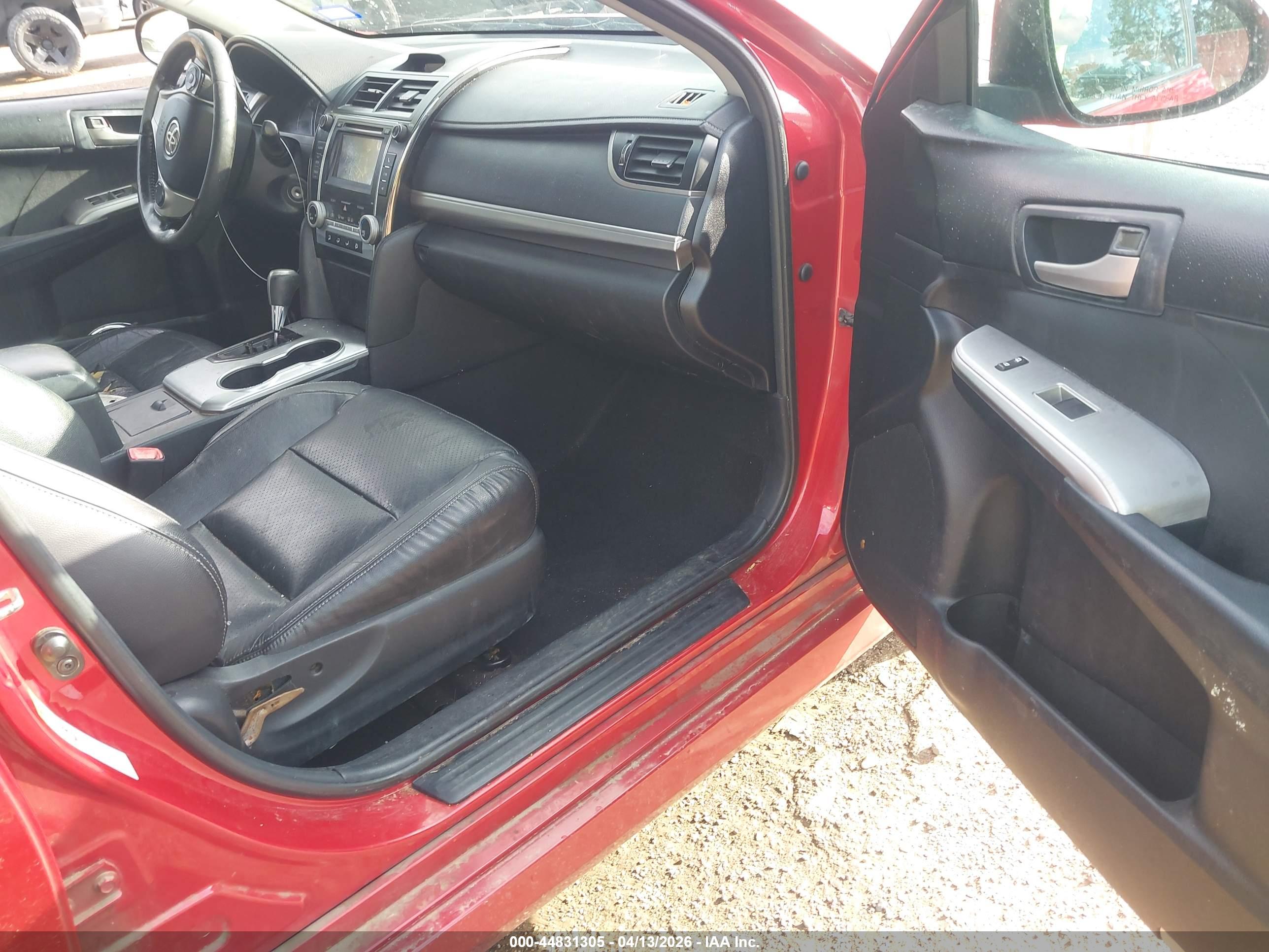 TOYOTA CAMRY image 5