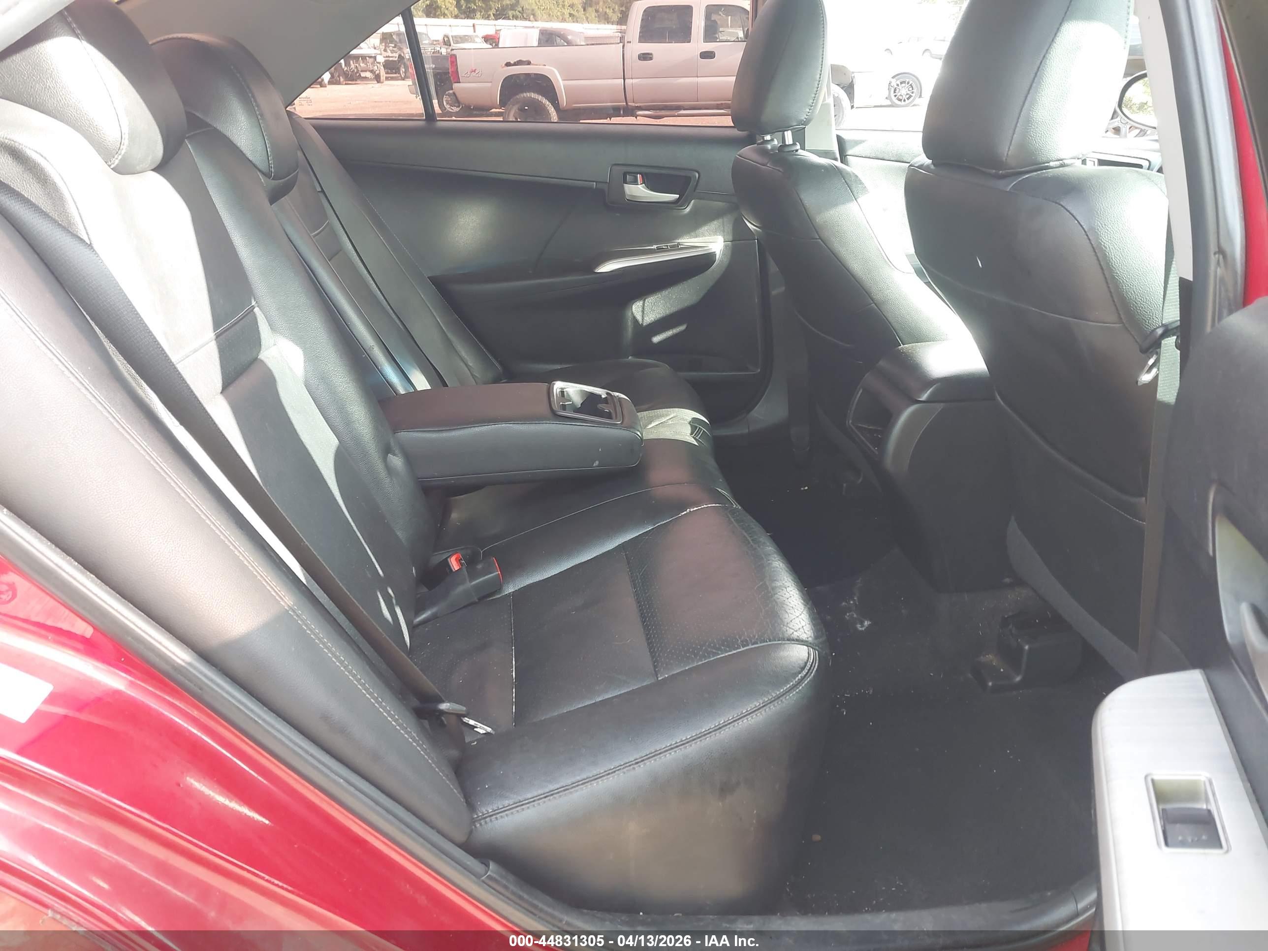 TOYOTA CAMRY image 8