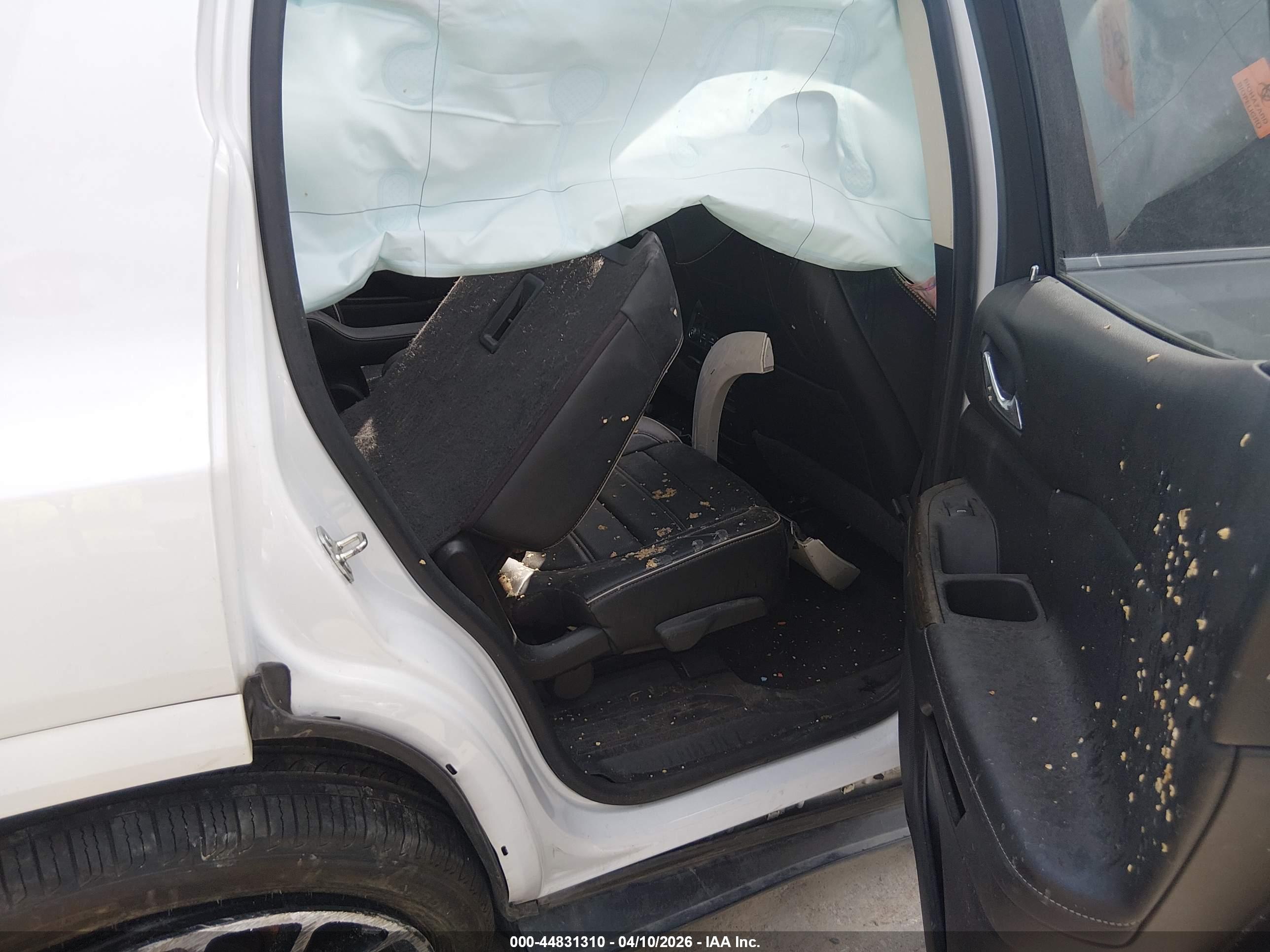 GMC ACADIA image 8