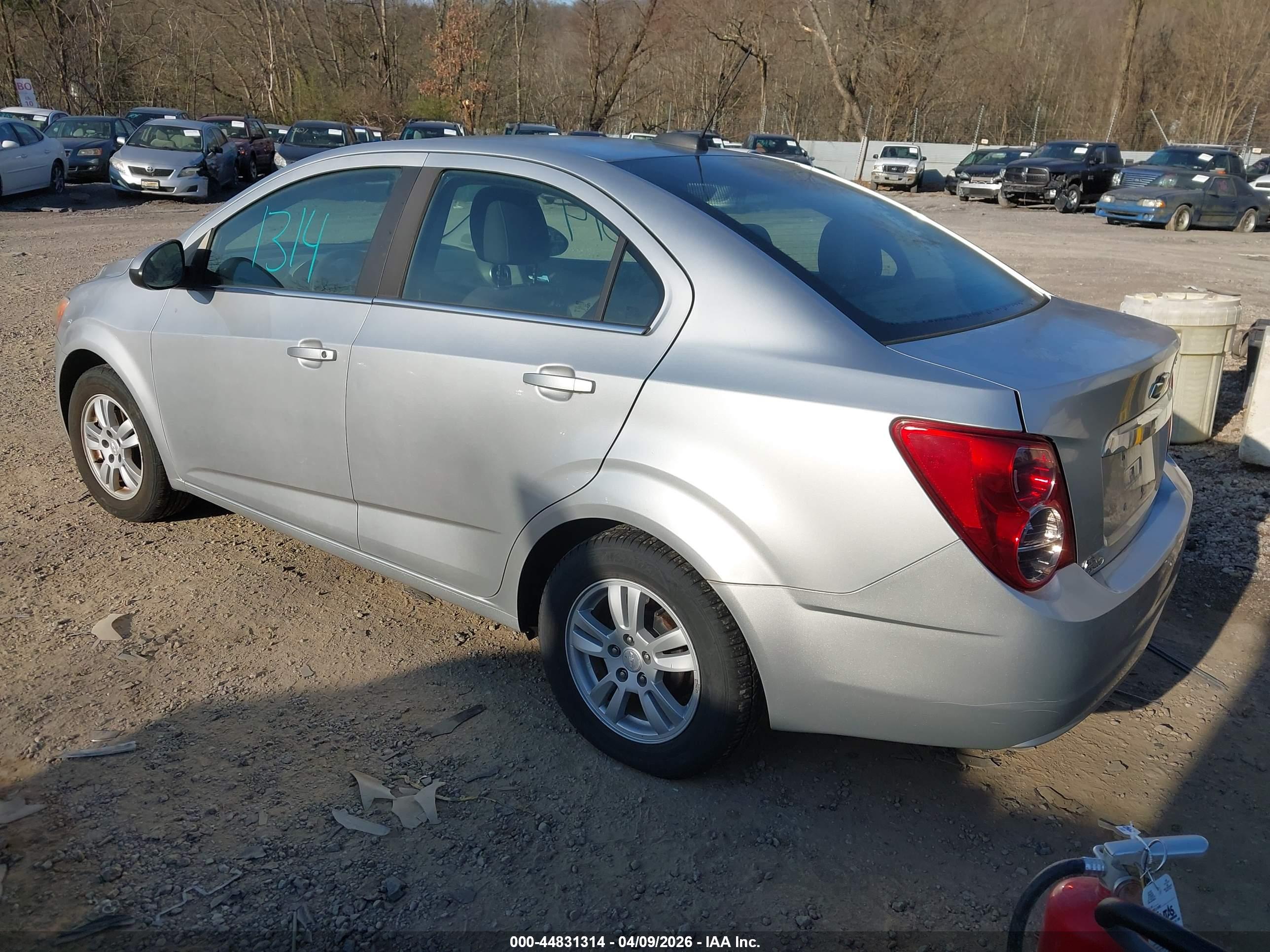 CHEVROLET SONIC image 3