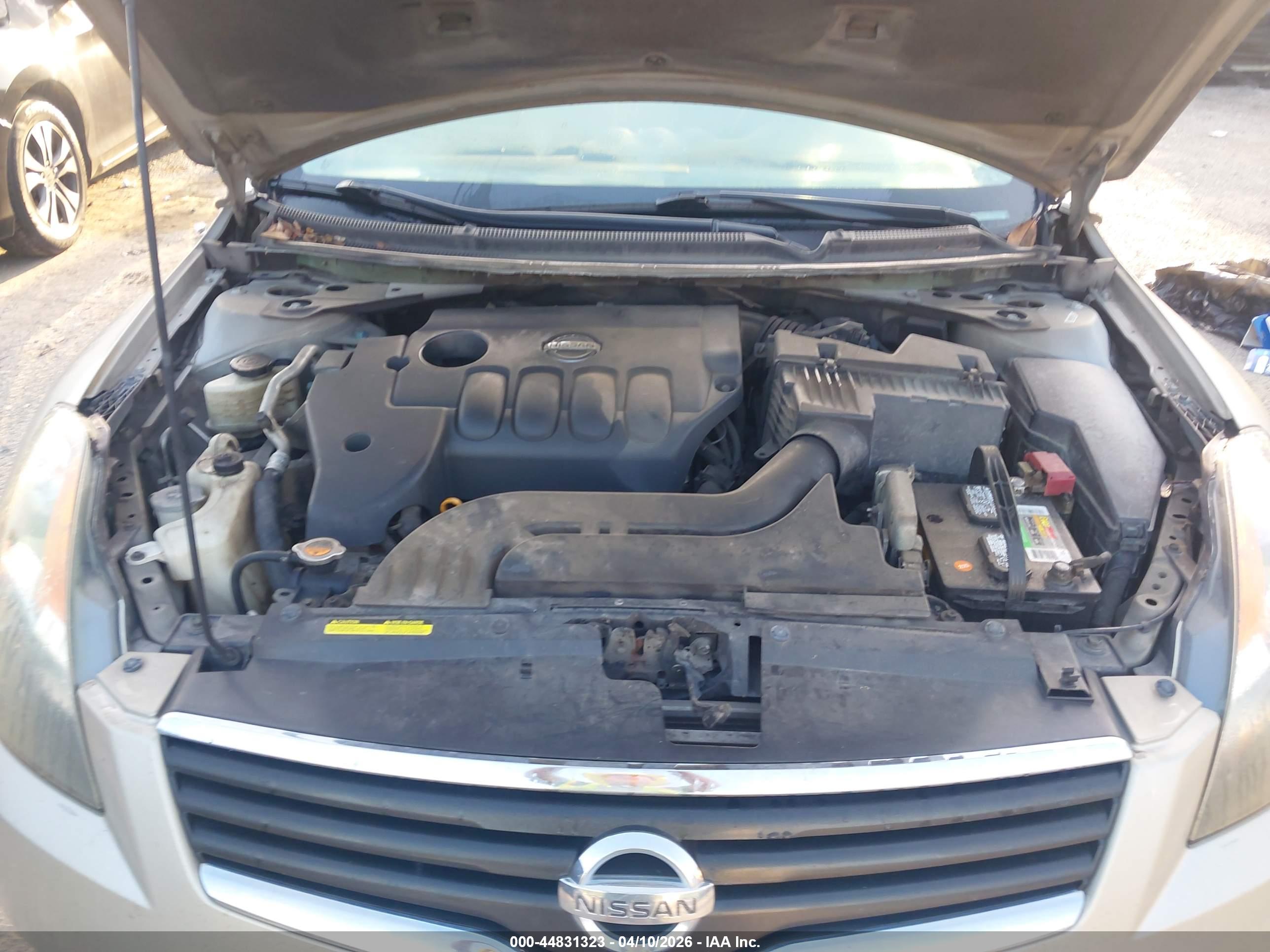 NISSAN ALTIMA image 10