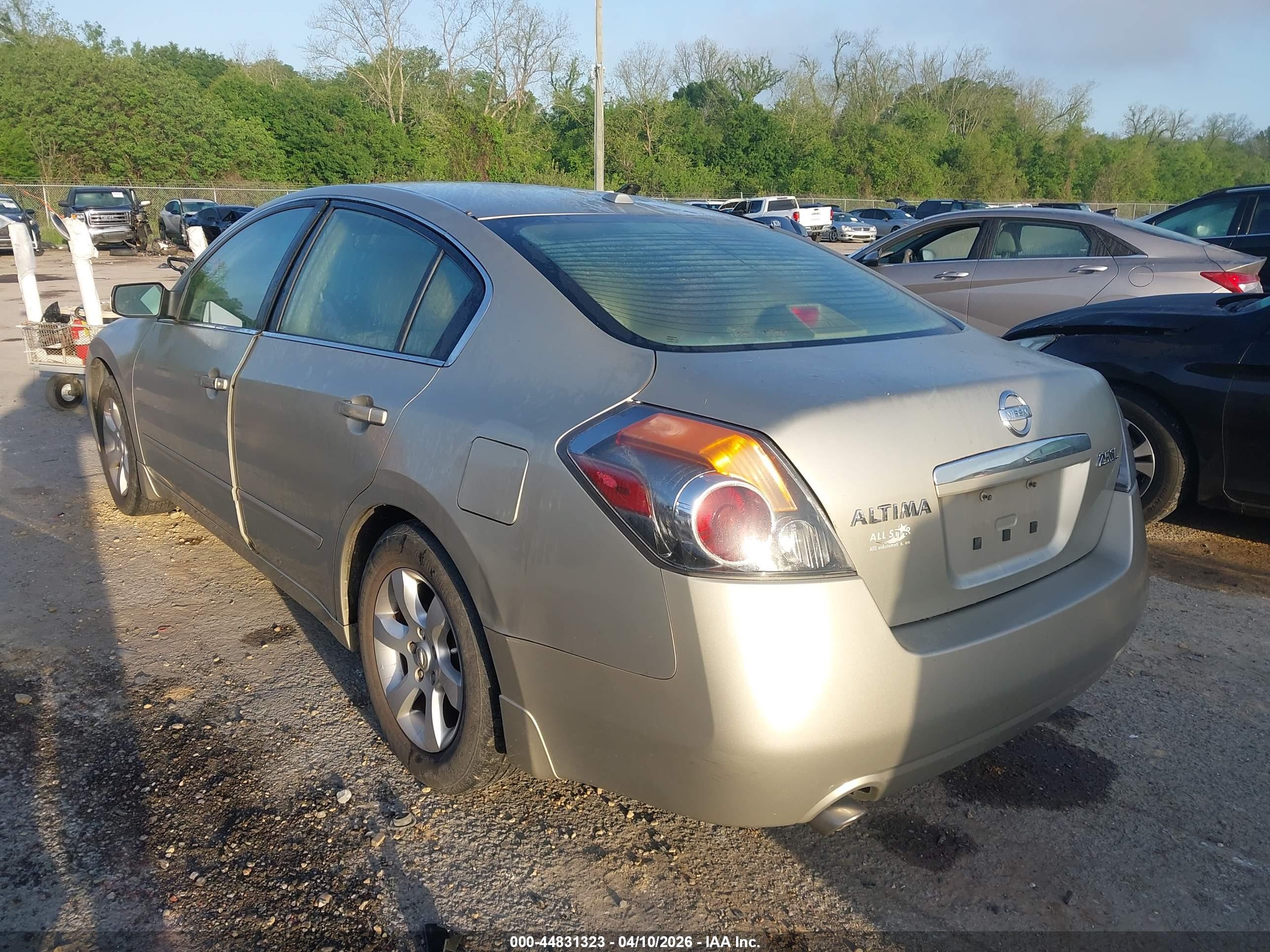 NISSAN ALTIMA image 3