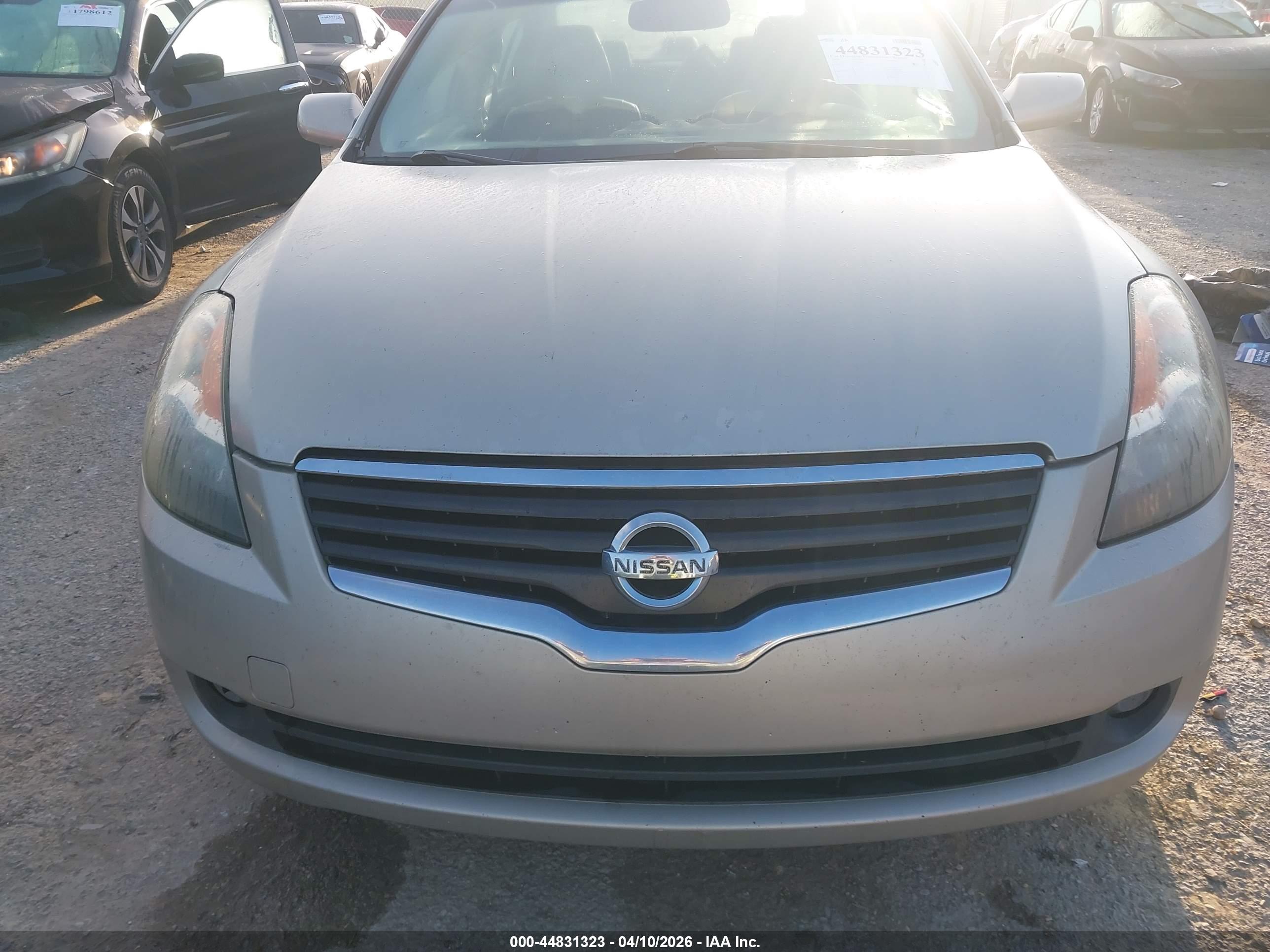 NISSAN ALTIMA image 6