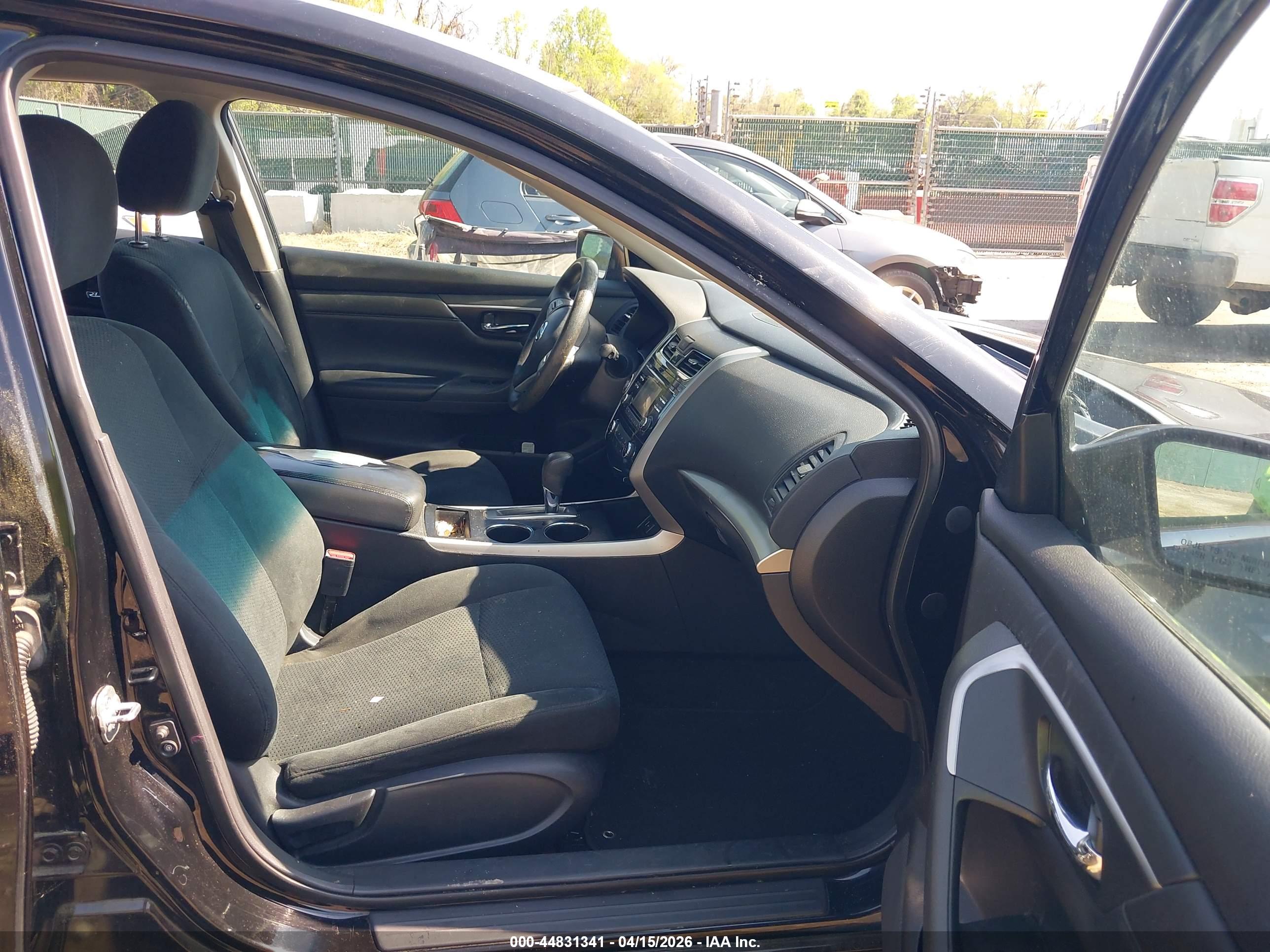 NISSAN ALTIMA image 5