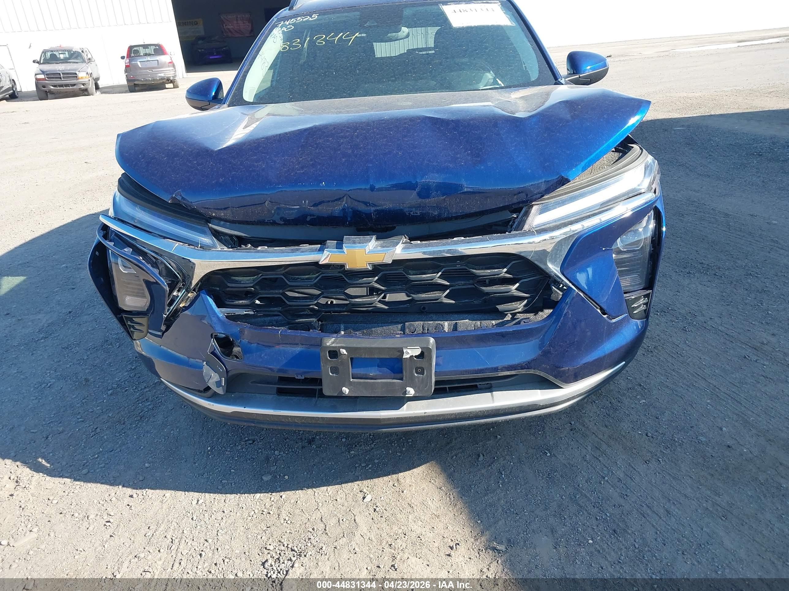 CHEVROLET TRAX image 6