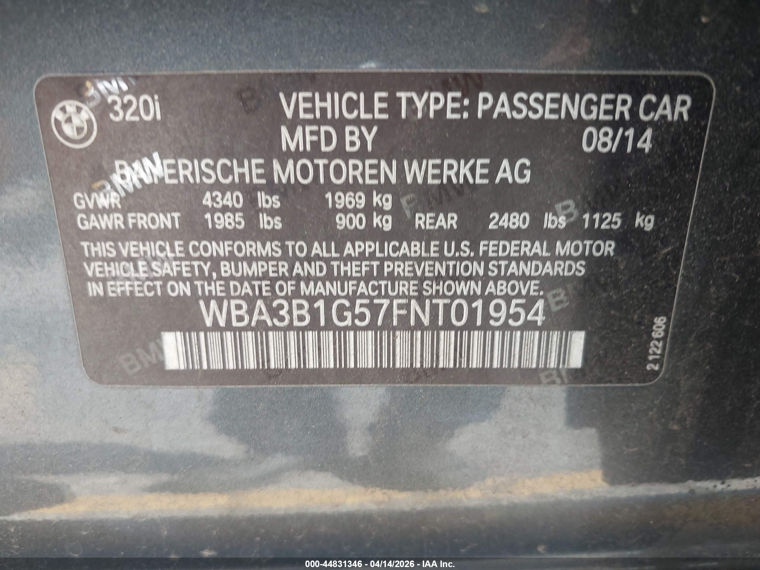 BMW 320I image 9