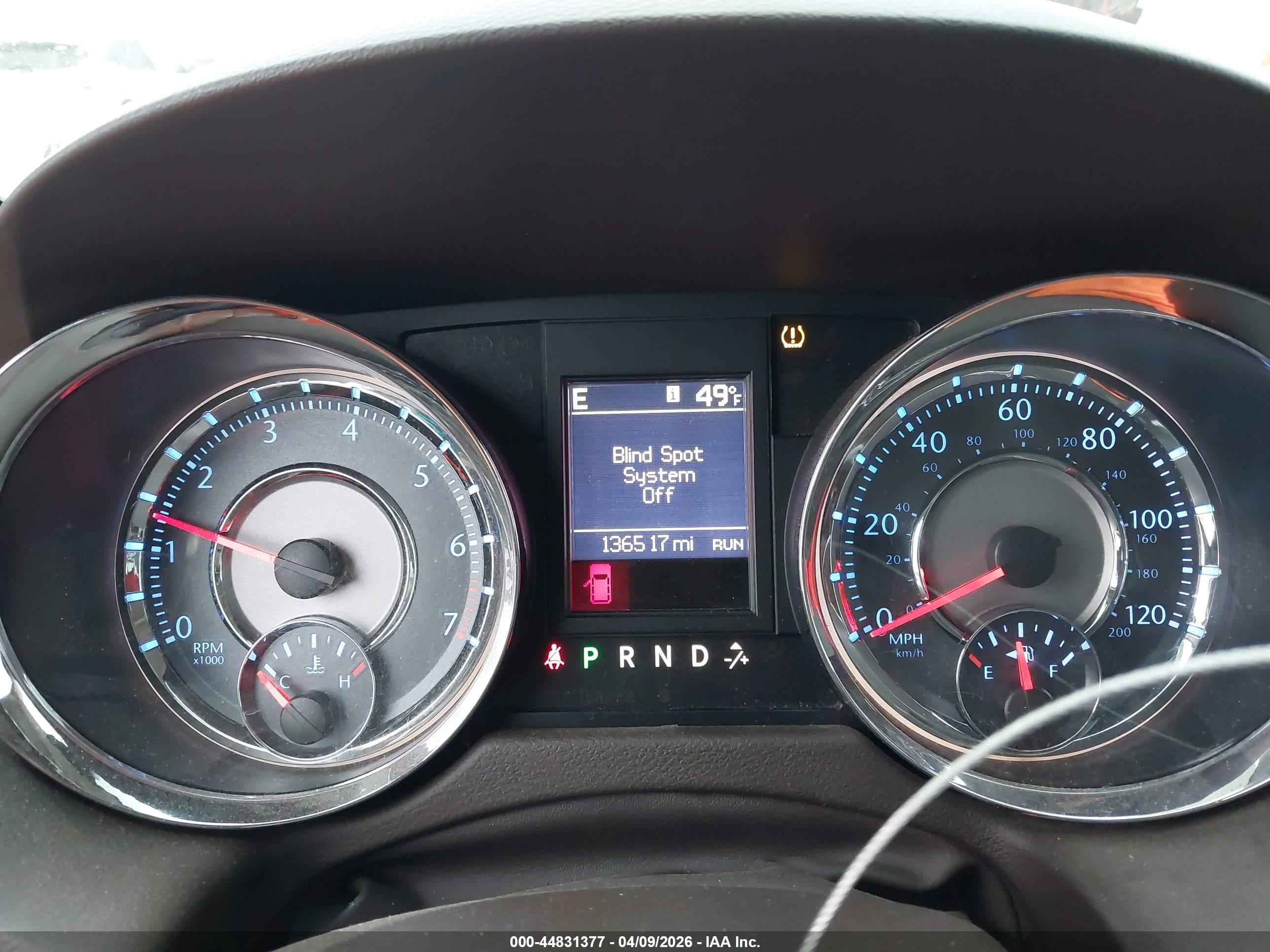 CHRYSLER TOWN image 7