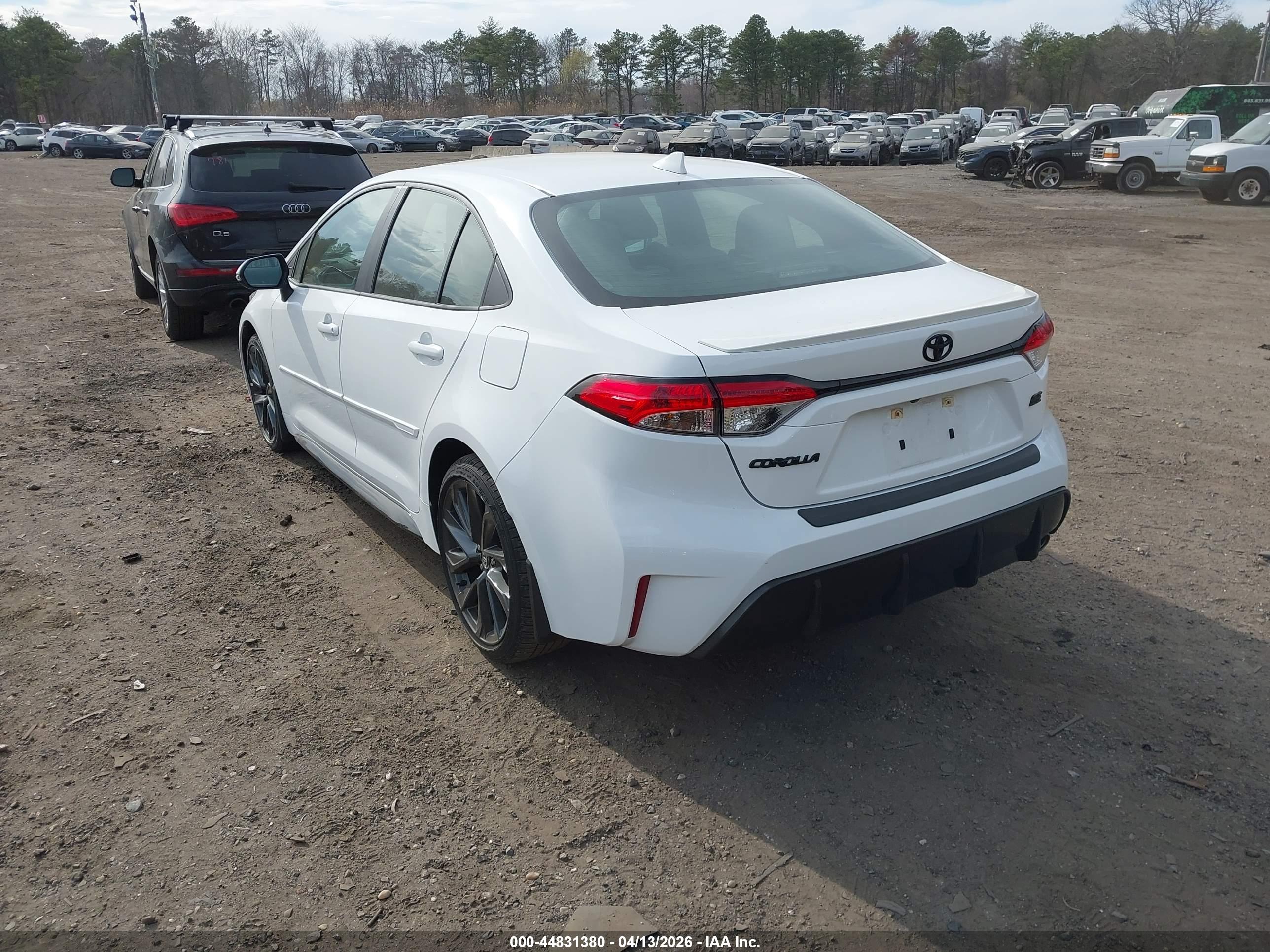TOYOTA COROLLA image 3