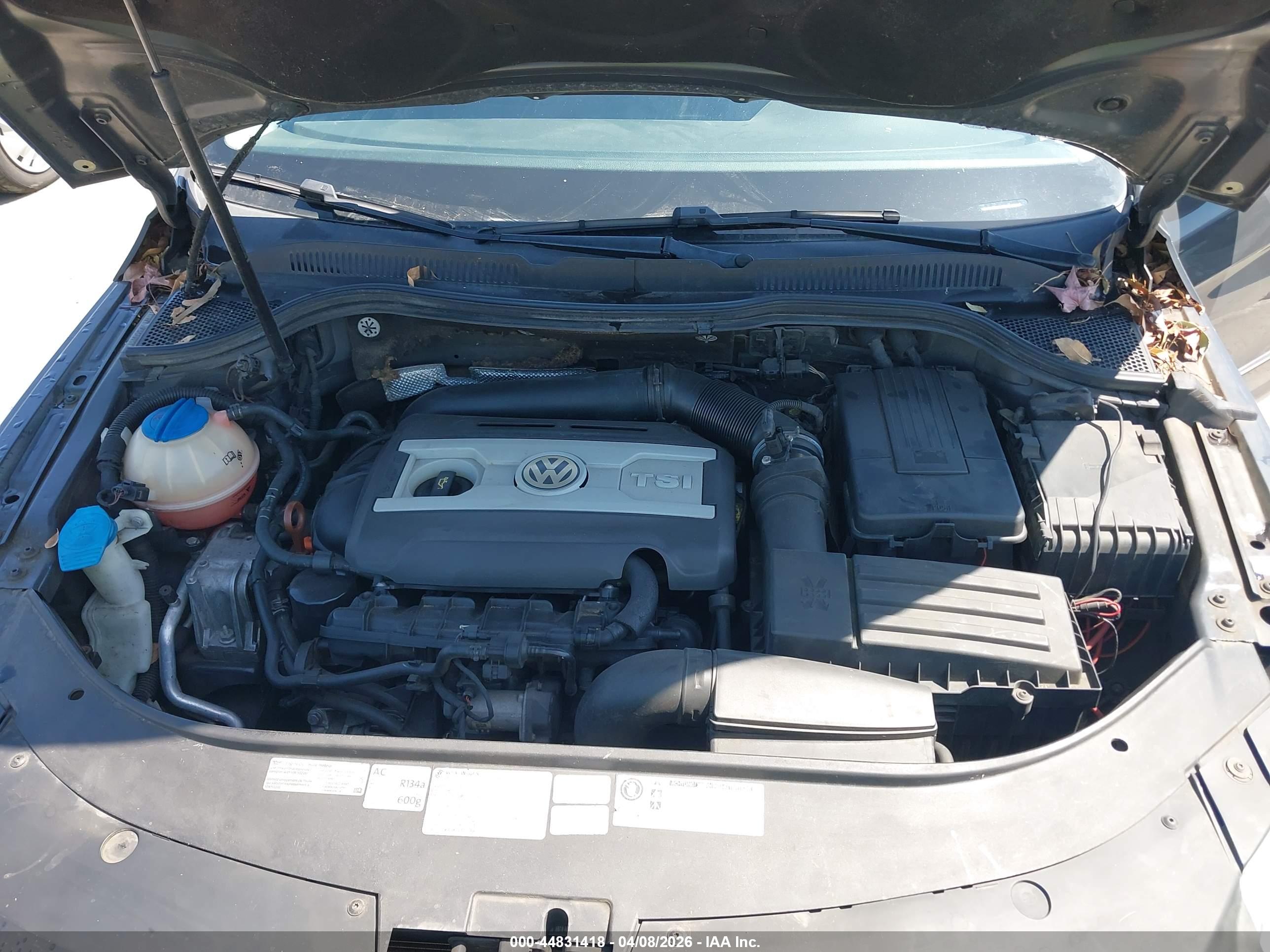 VOLKSWAGEN CC image 10