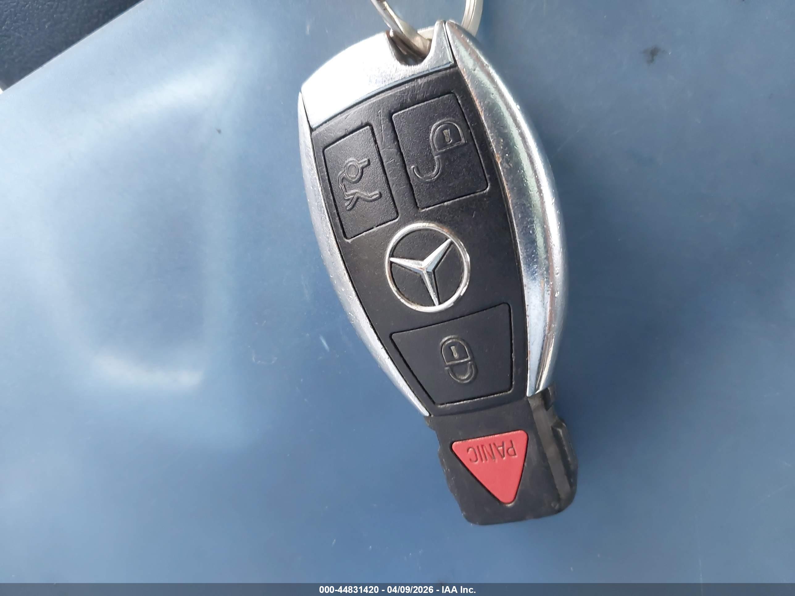 MERCEDES-BENZ C image 11