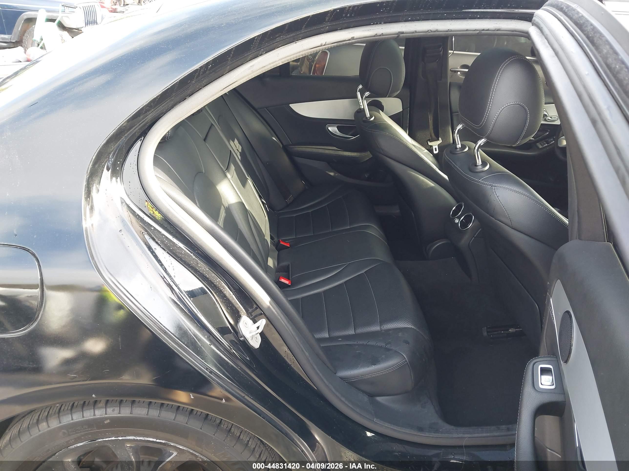 MERCEDES-BENZ C image 8