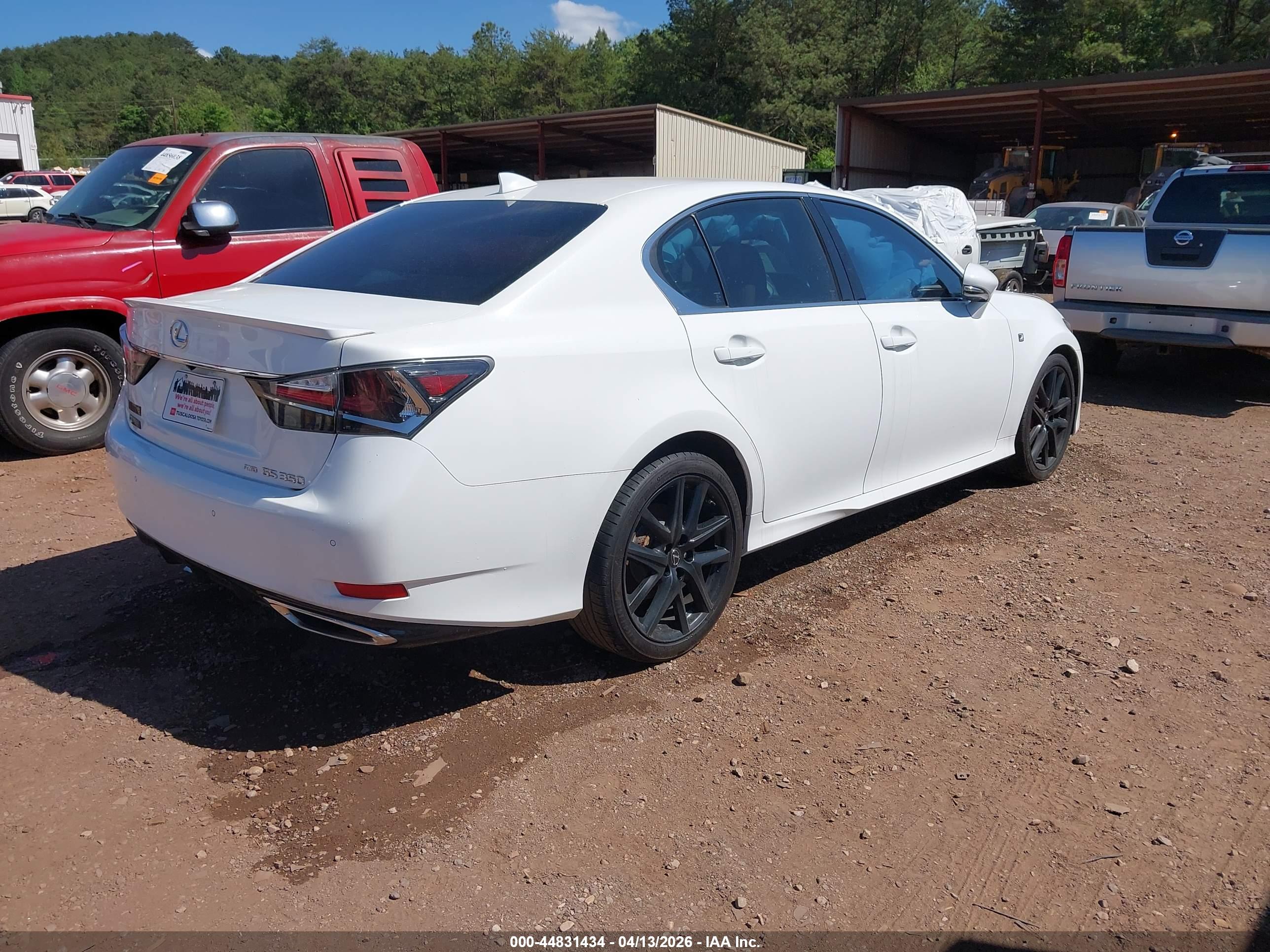 LEXUS GS image 4