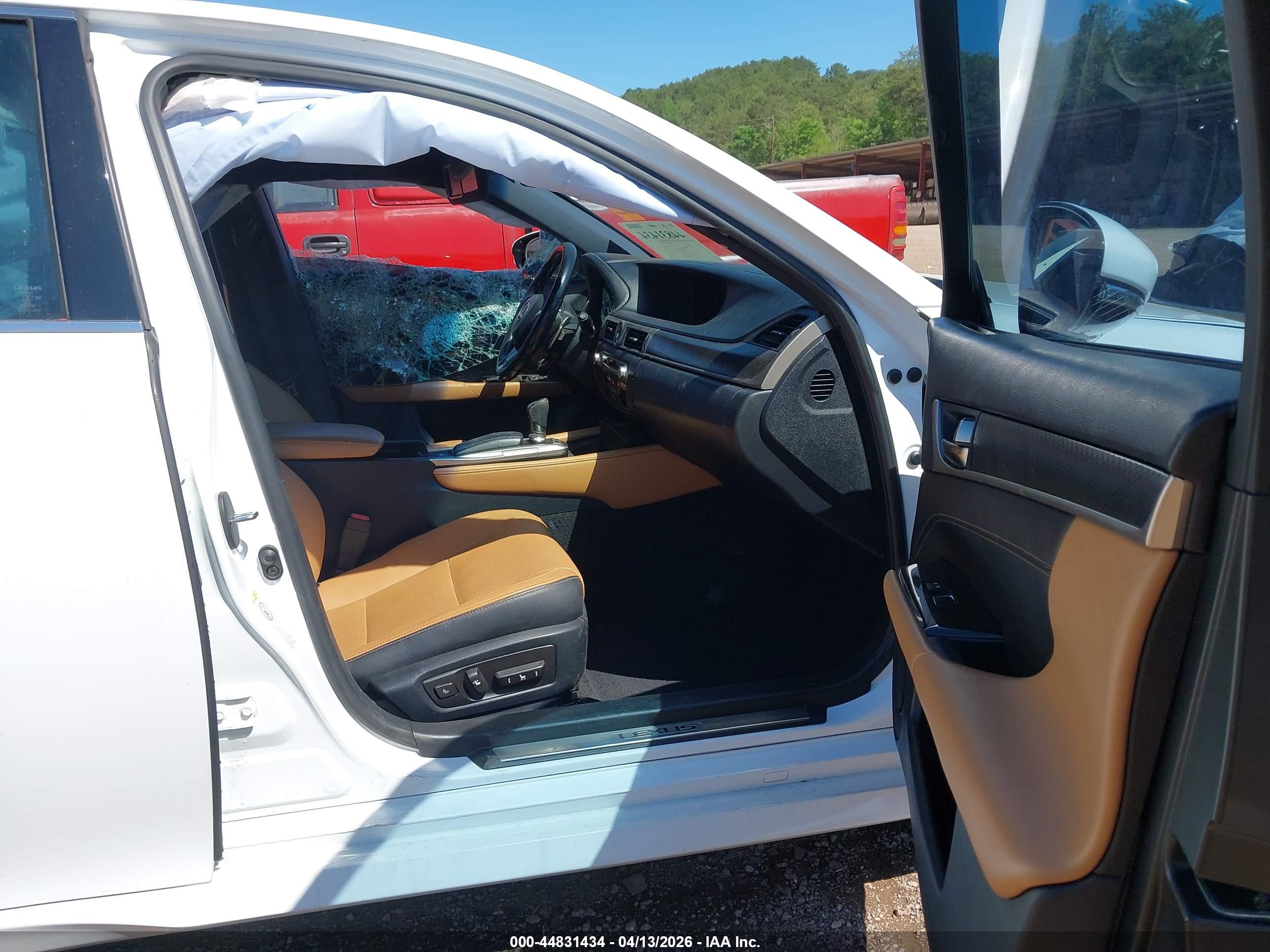 LEXUS GS image 5