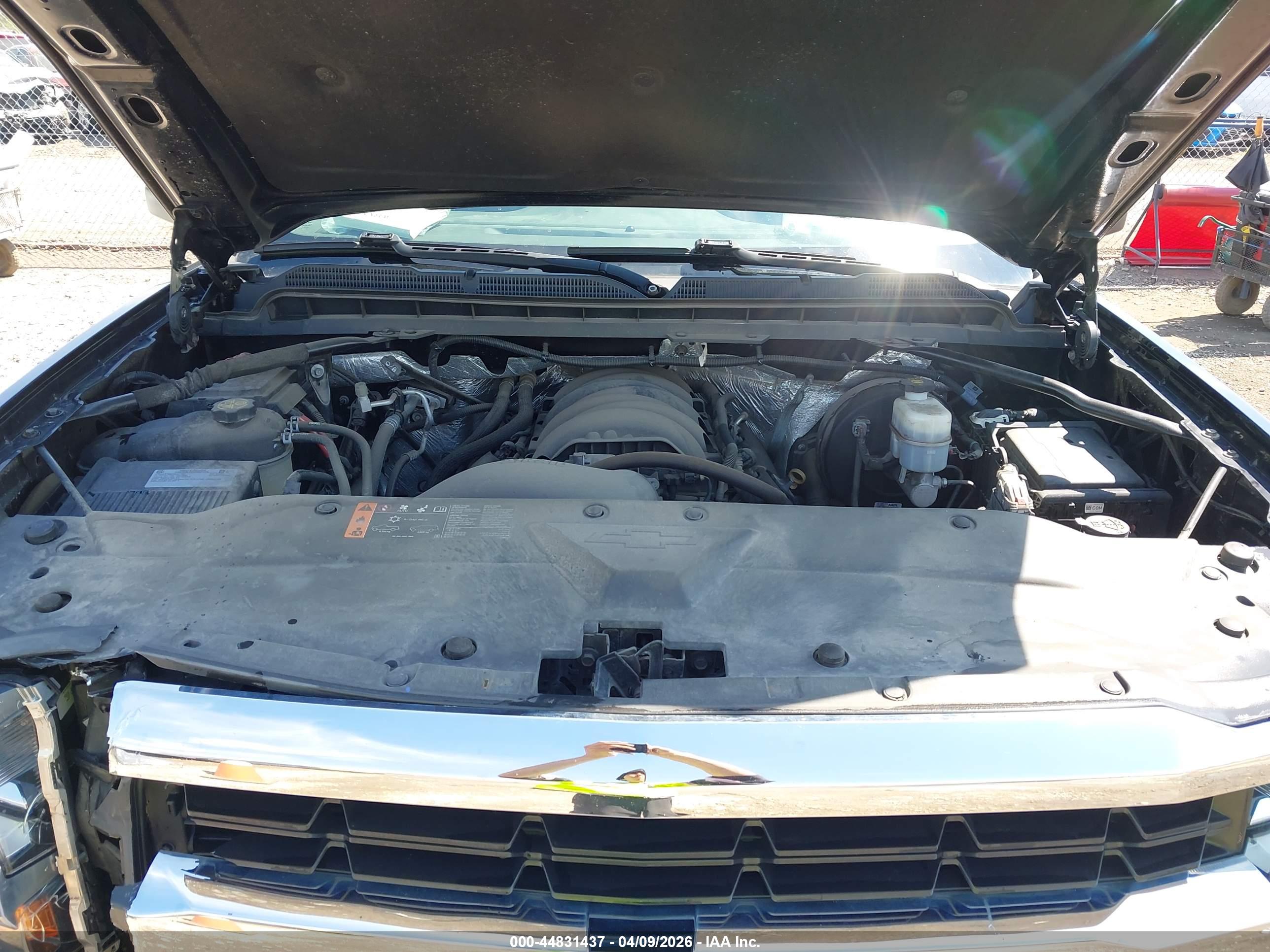 CHEVROLET SILVERADO image 10