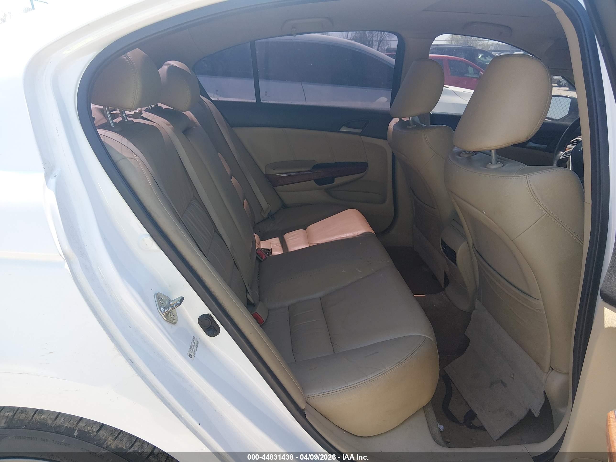 HONDA ACCORD image 8
