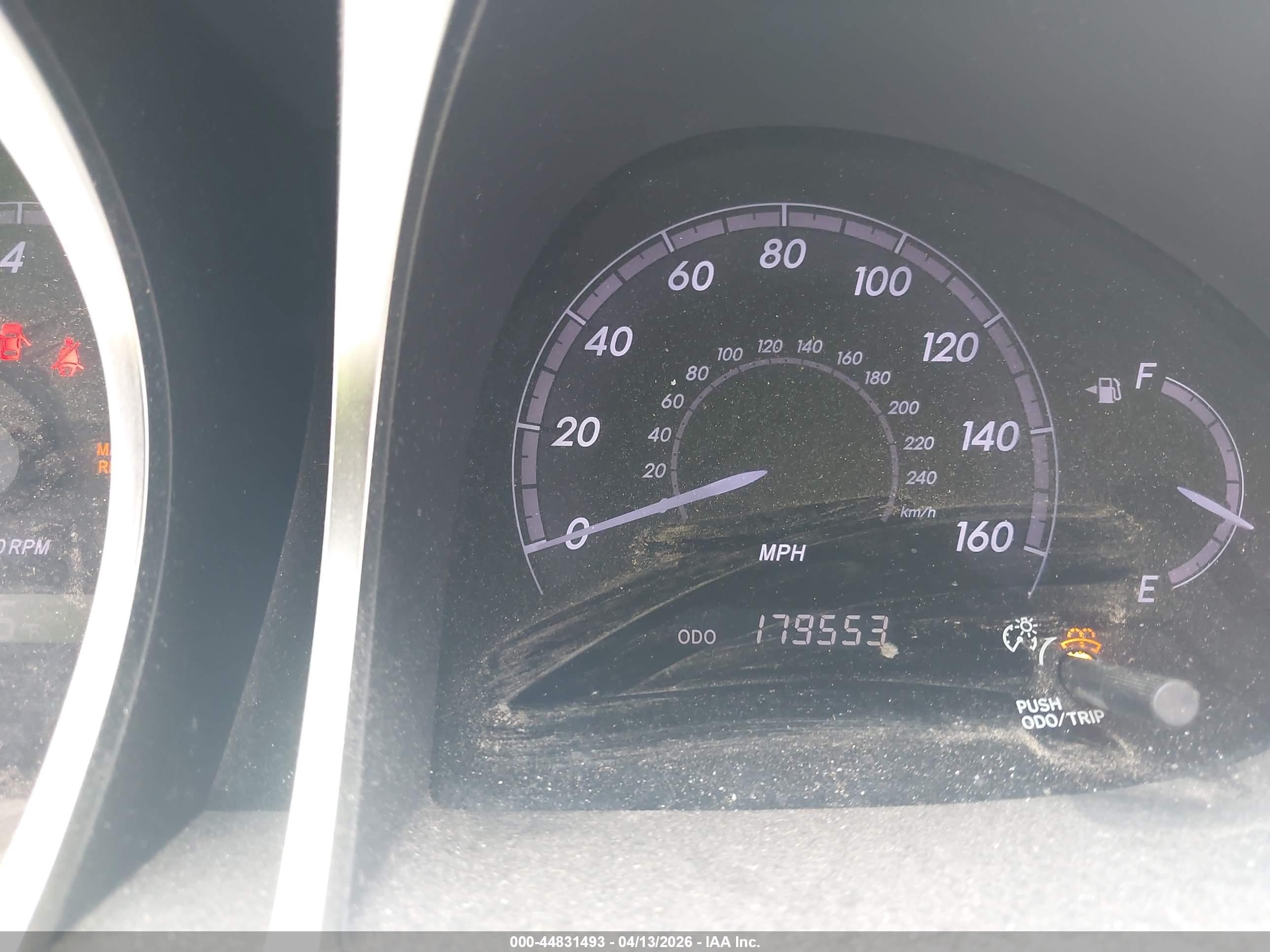 TOYOTA AVALON image 7