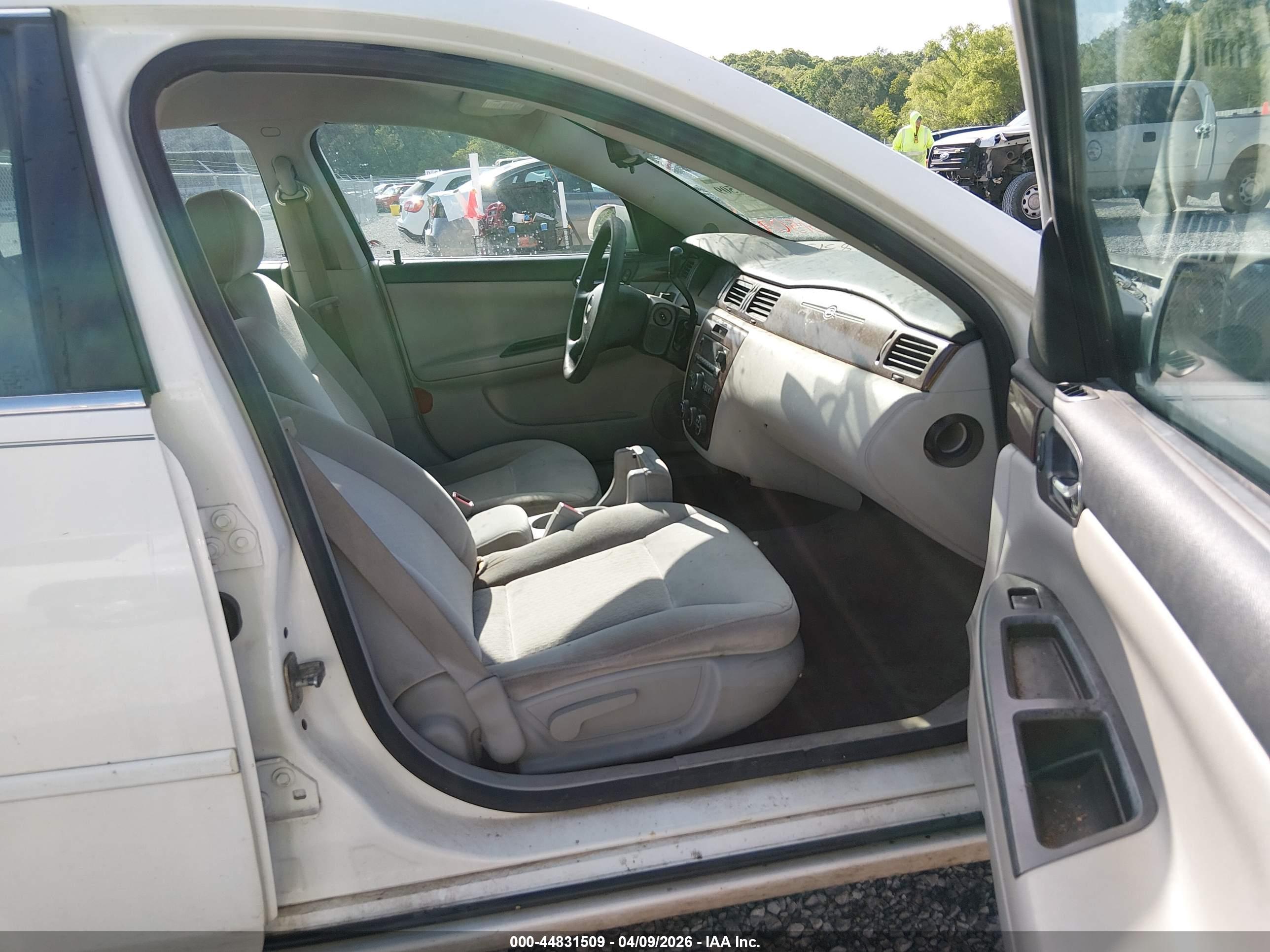 CHEVROLET IMPALA image 5