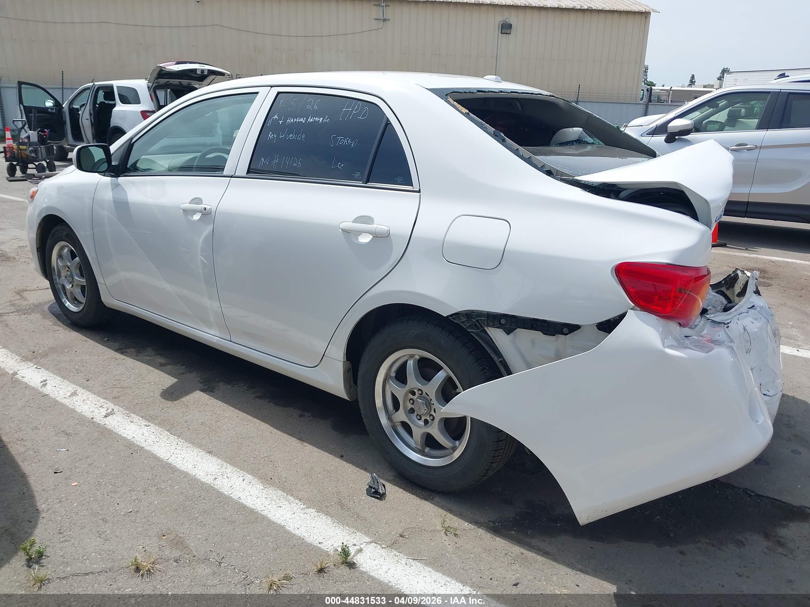 TOYOTA COROLLA image 3