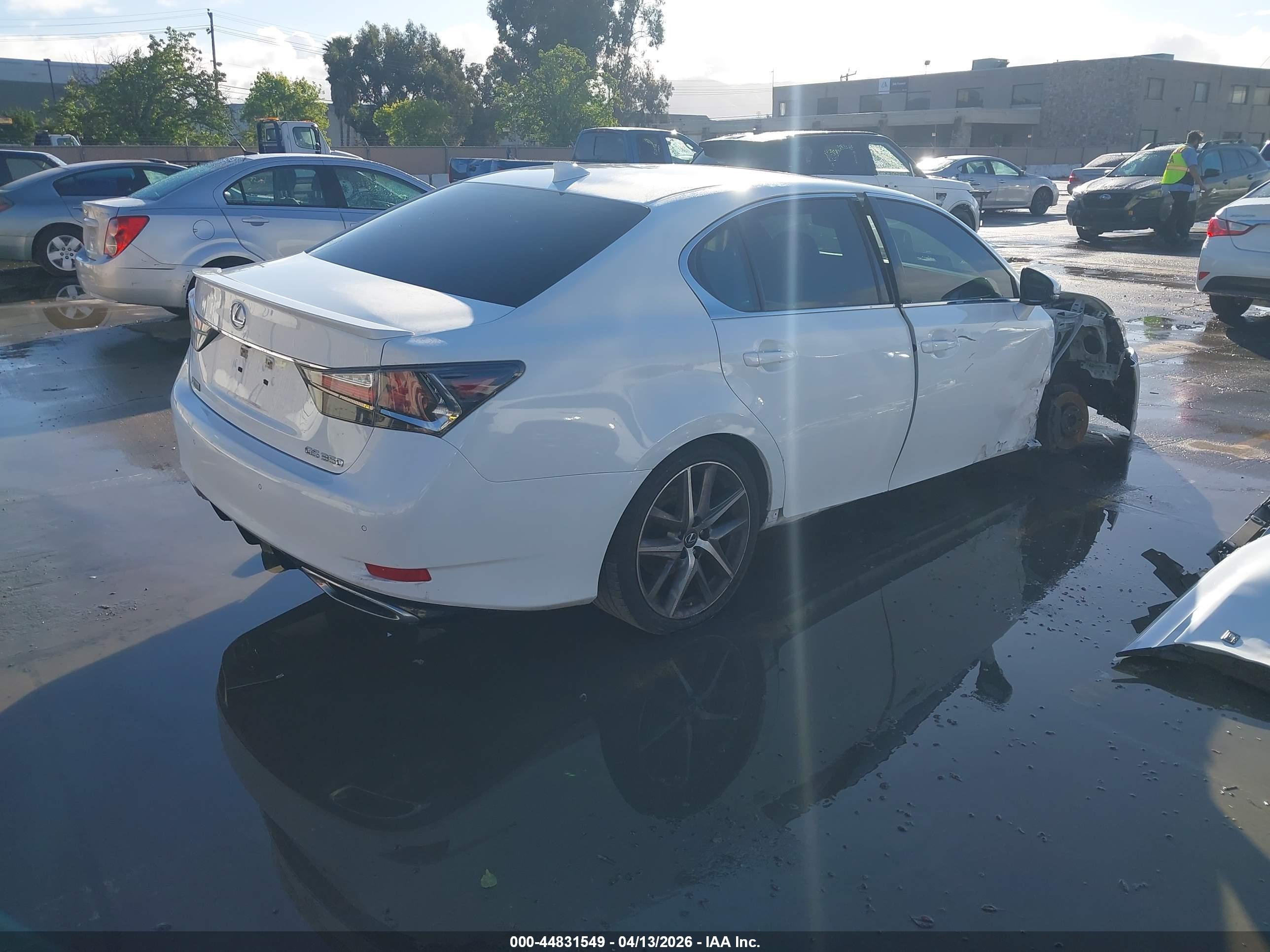 LEXUS GS image 4
