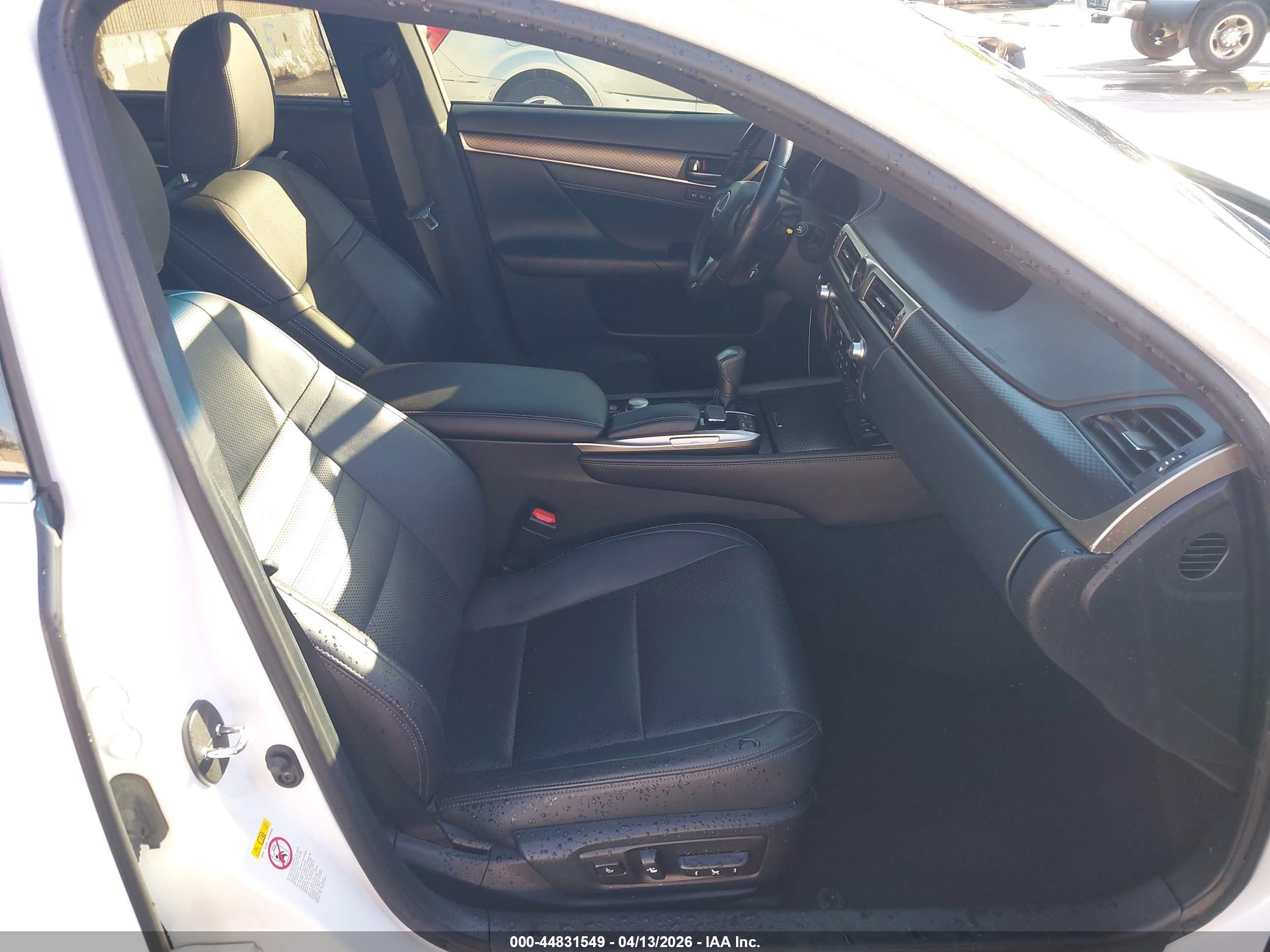 LEXUS GS image 5