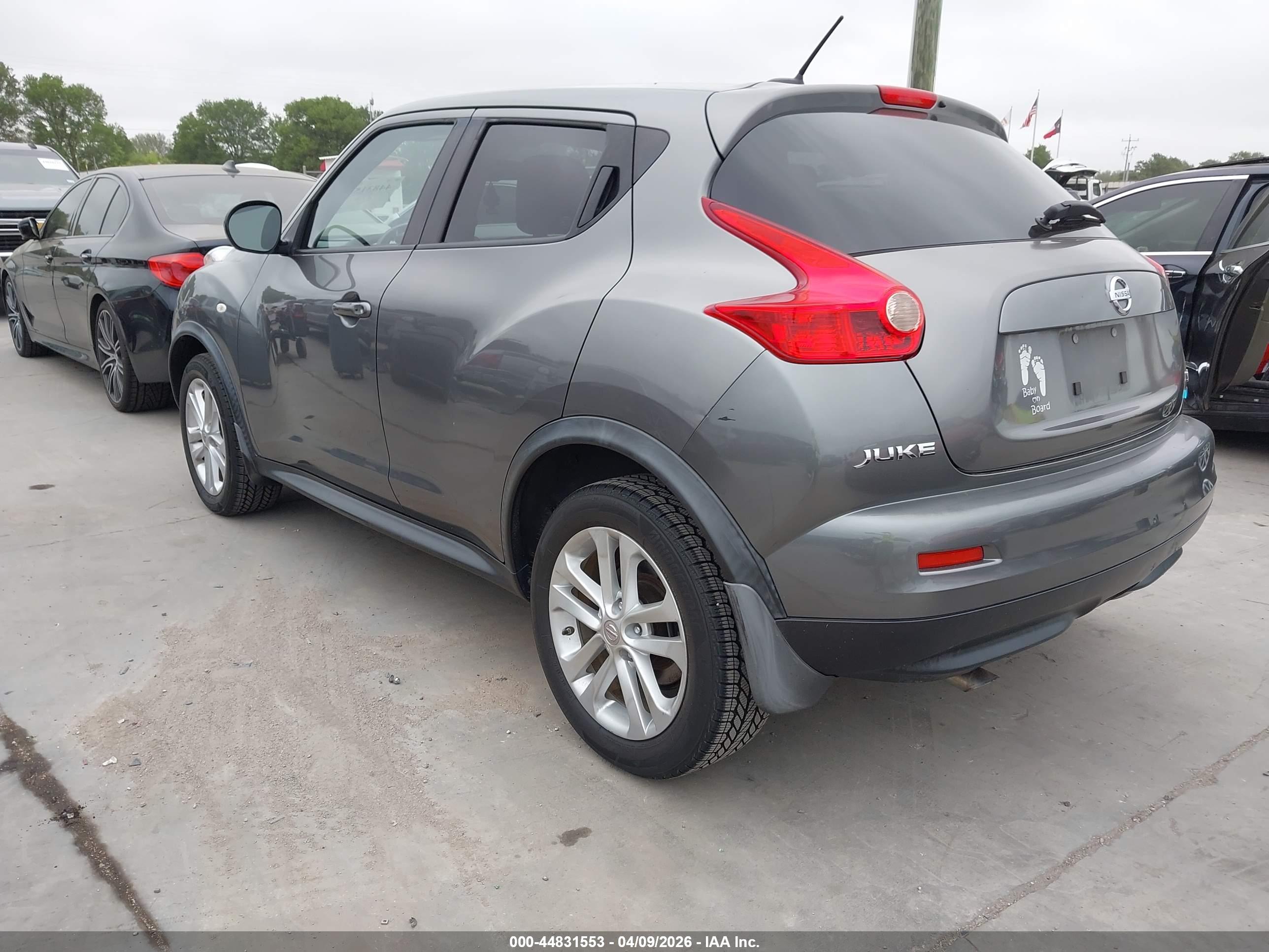NISSAN JUKE image 3