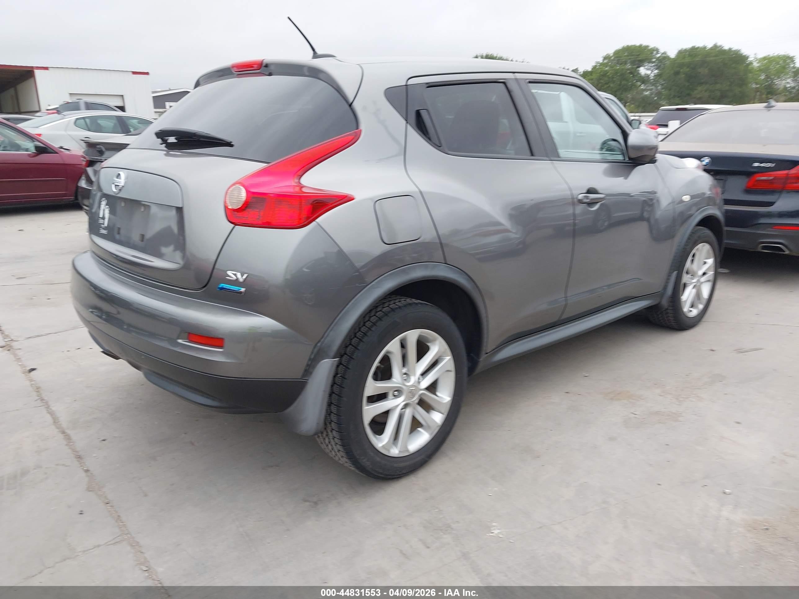NISSAN JUKE image 4