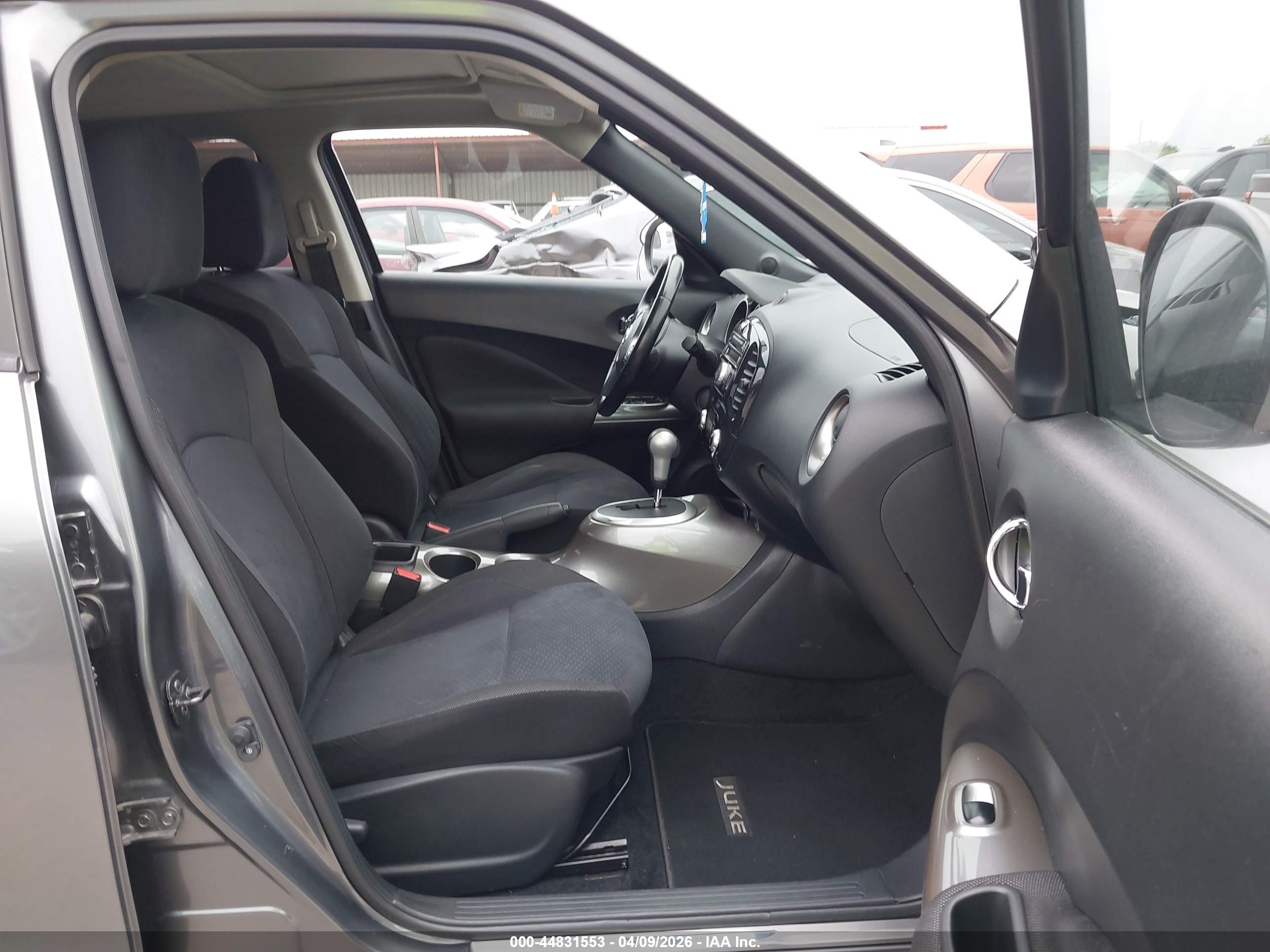 NISSAN JUKE image 5