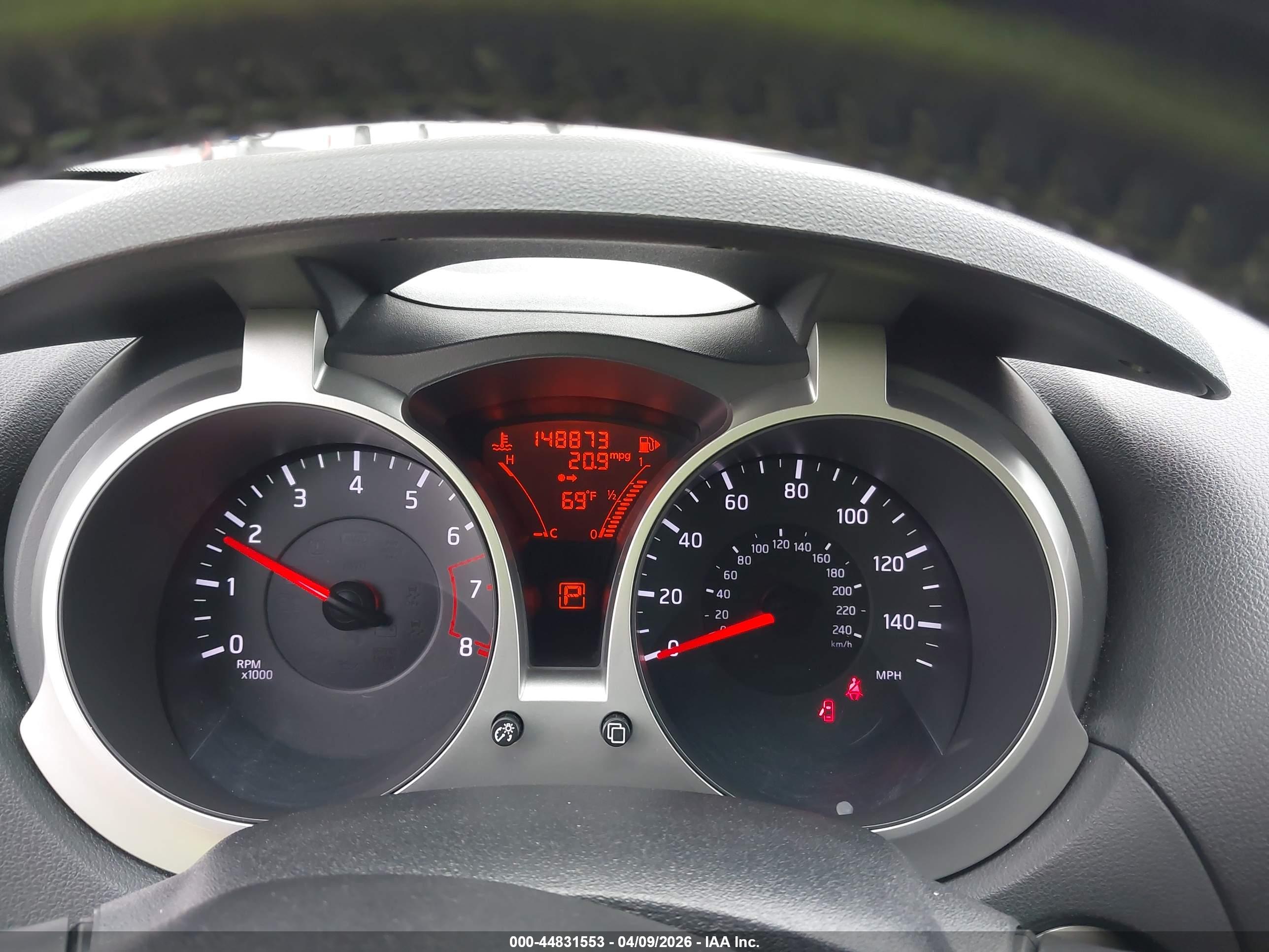 NISSAN JUKE image 7