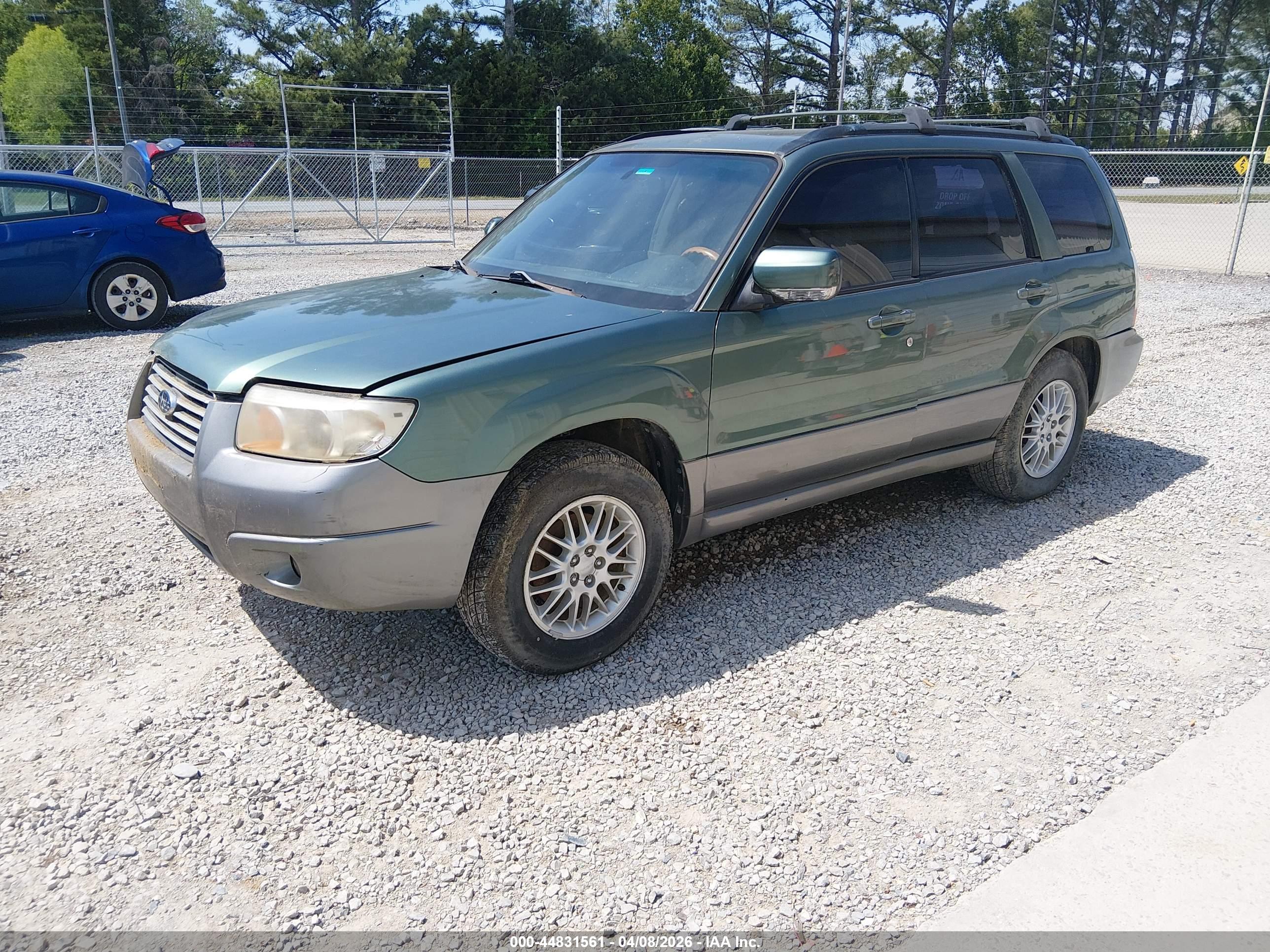SUBARU FORESTER image 2