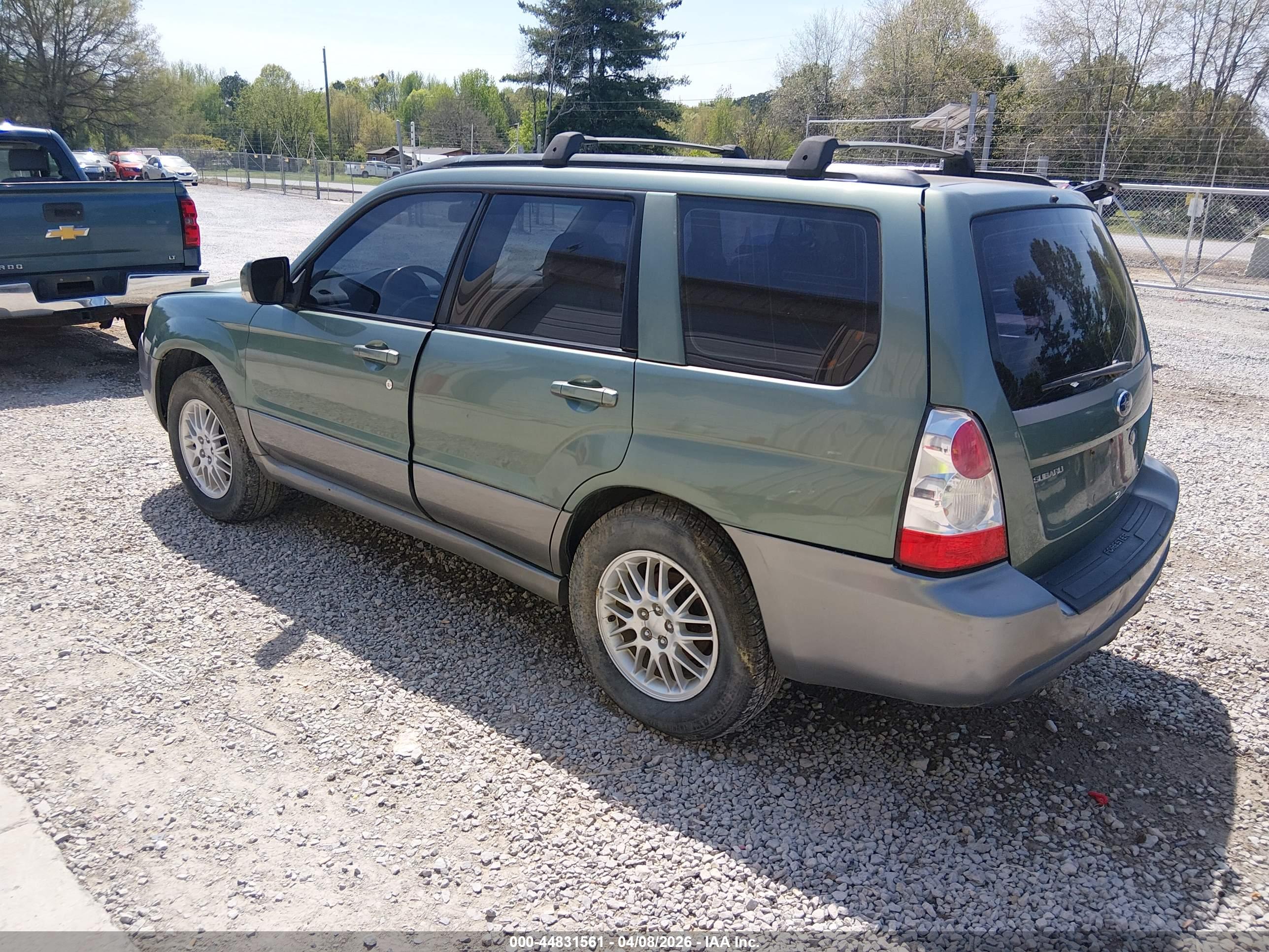 SUBARU FORESTER image 3