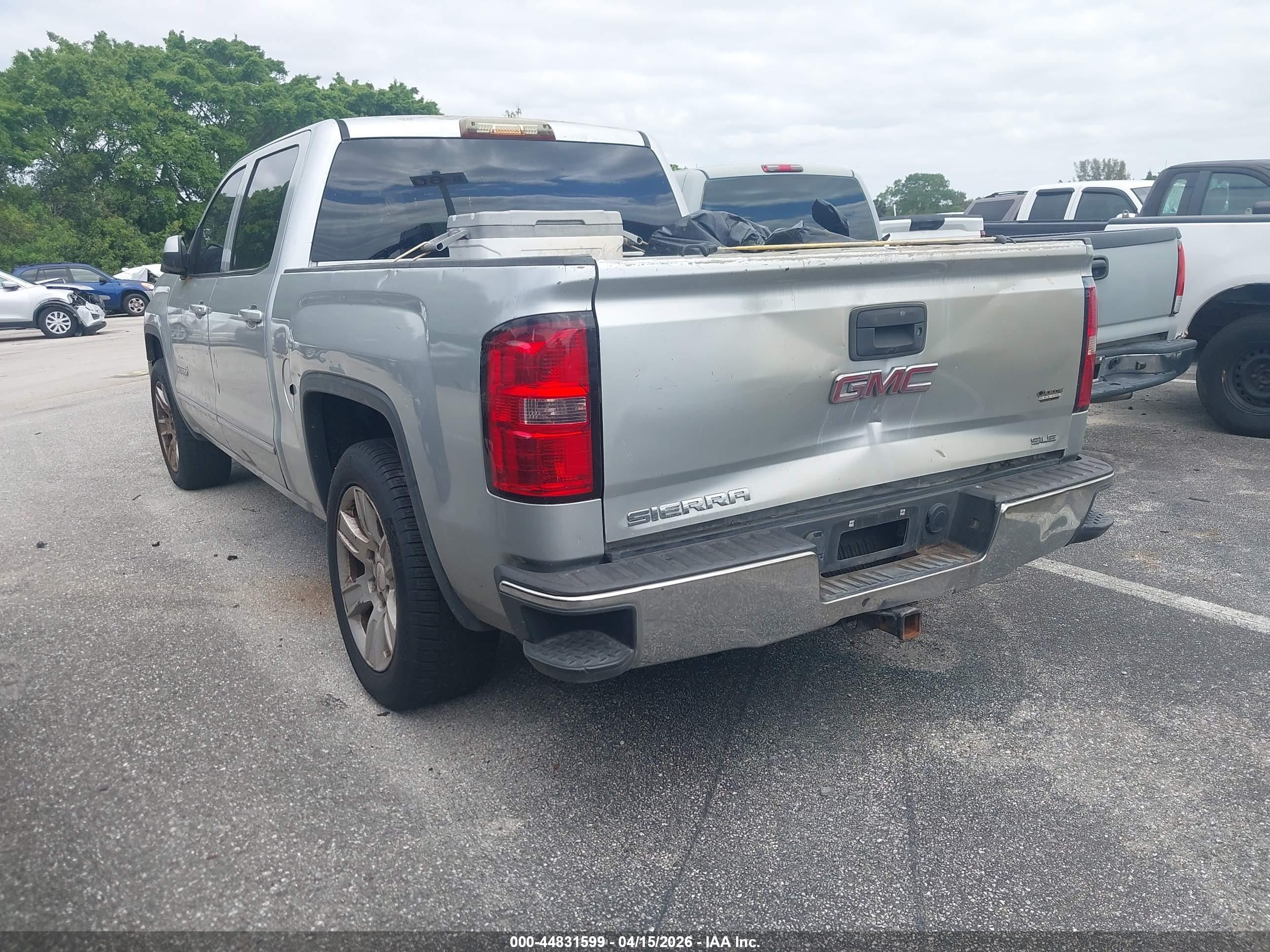 GMC SIERRA image 3