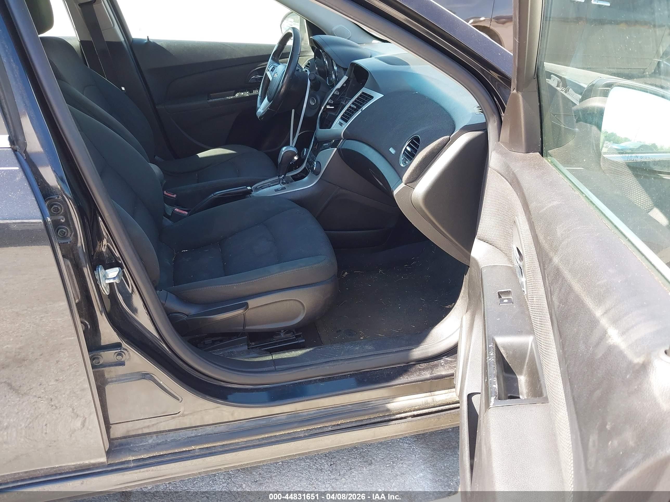 CHEVROLET CRUZE image 5