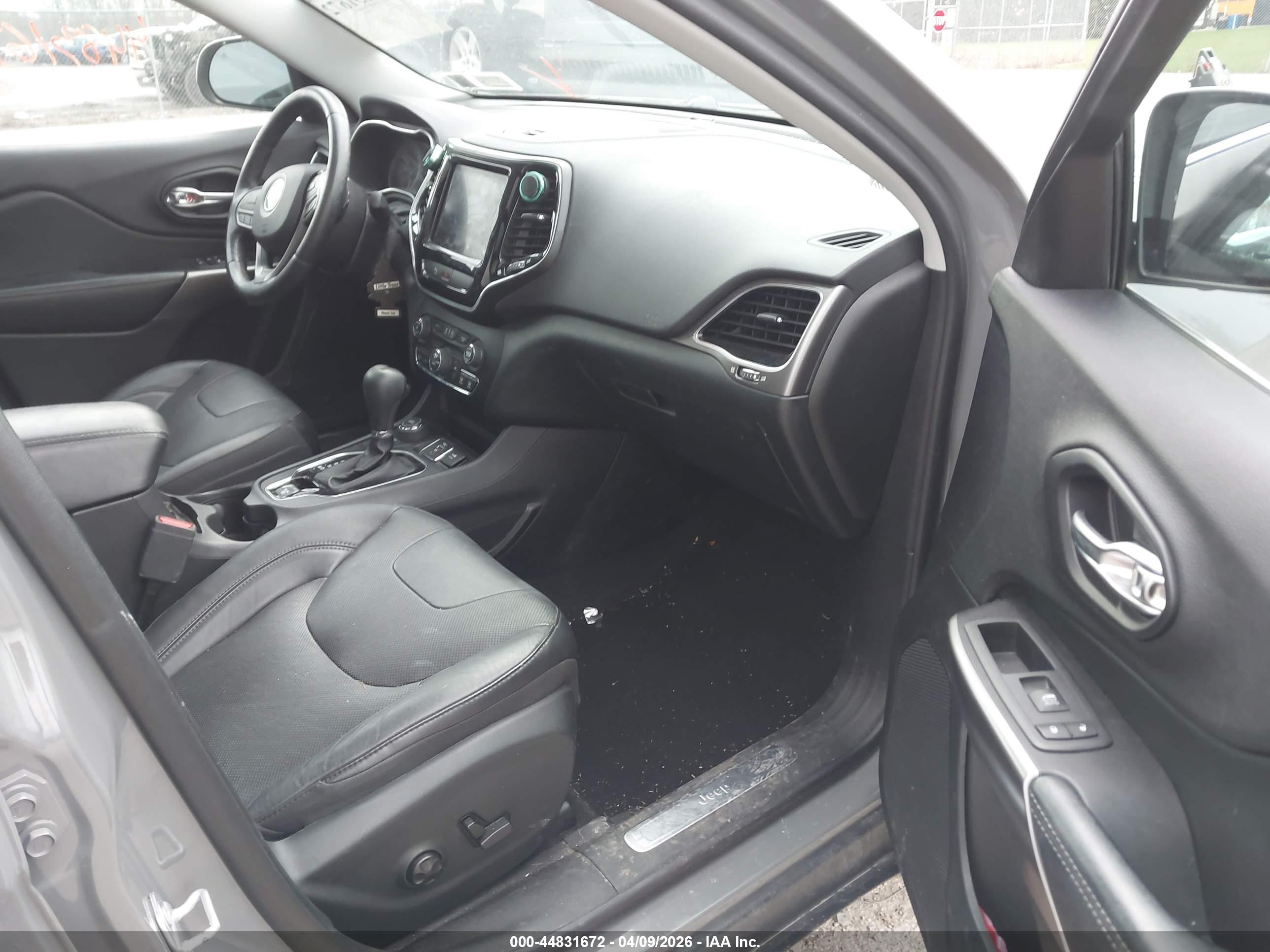 JEEP CHEROKEE image 5