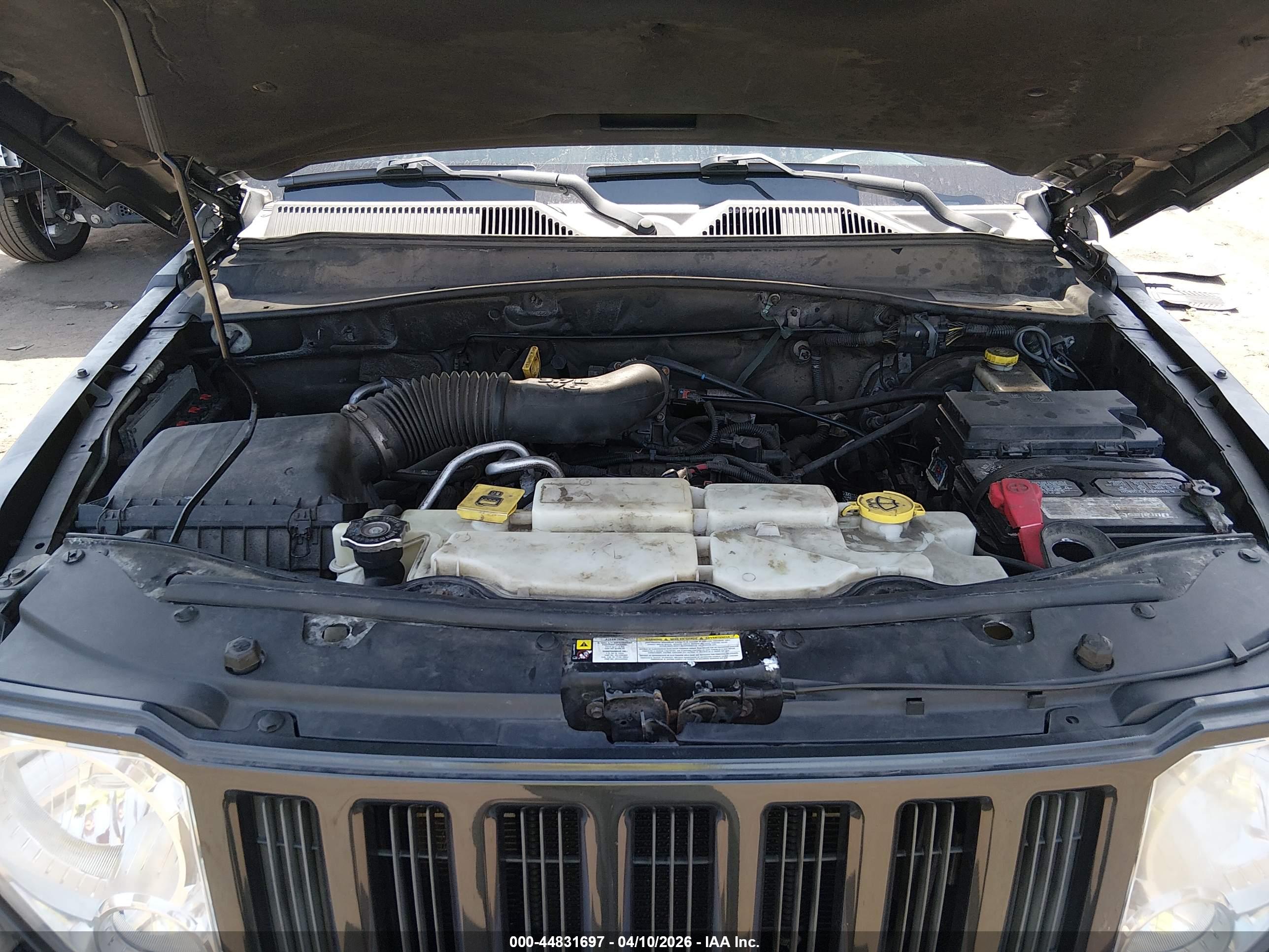 JEEP LIBERTY image 10