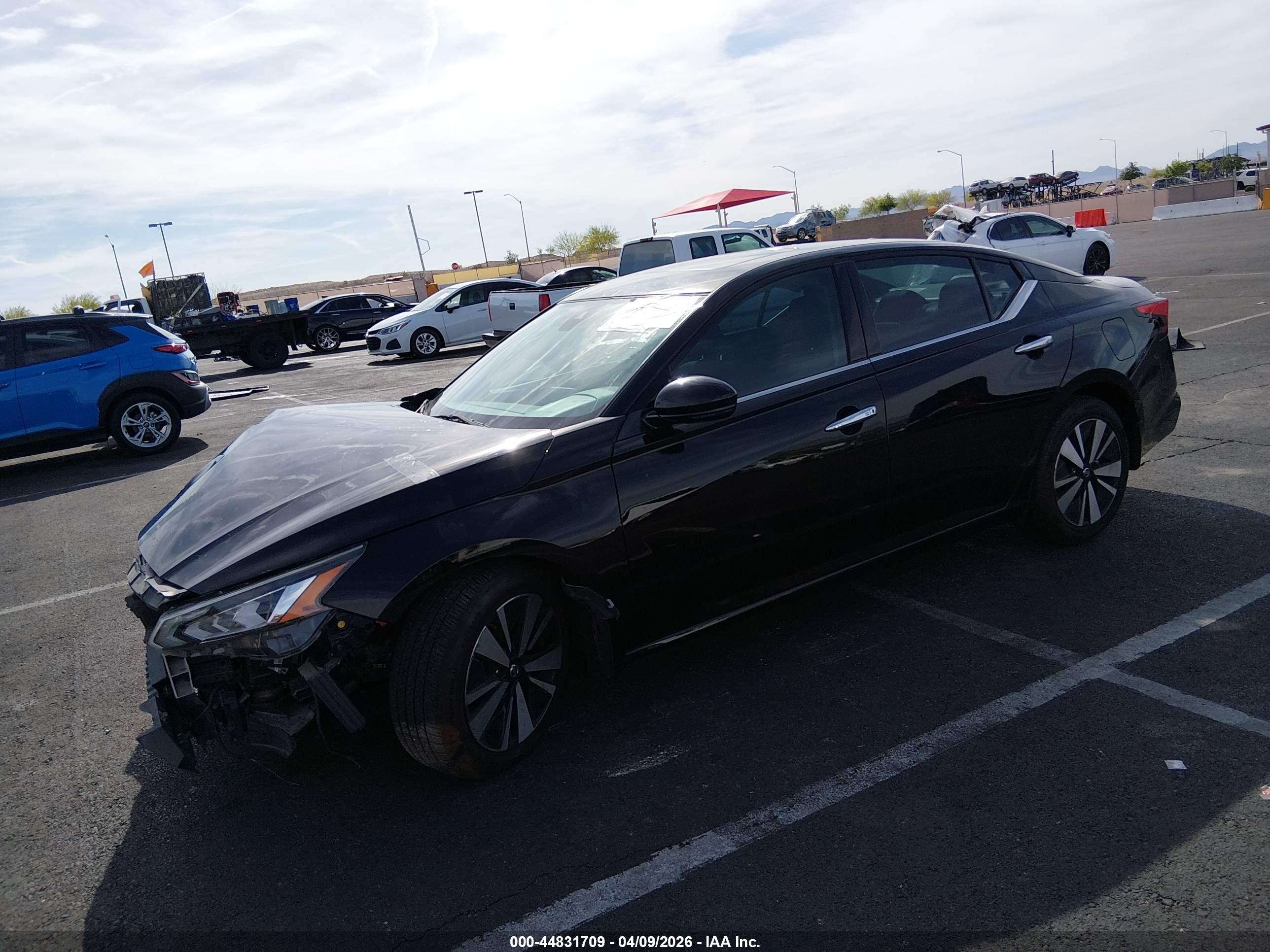 NISSAN ALTIMA image 2