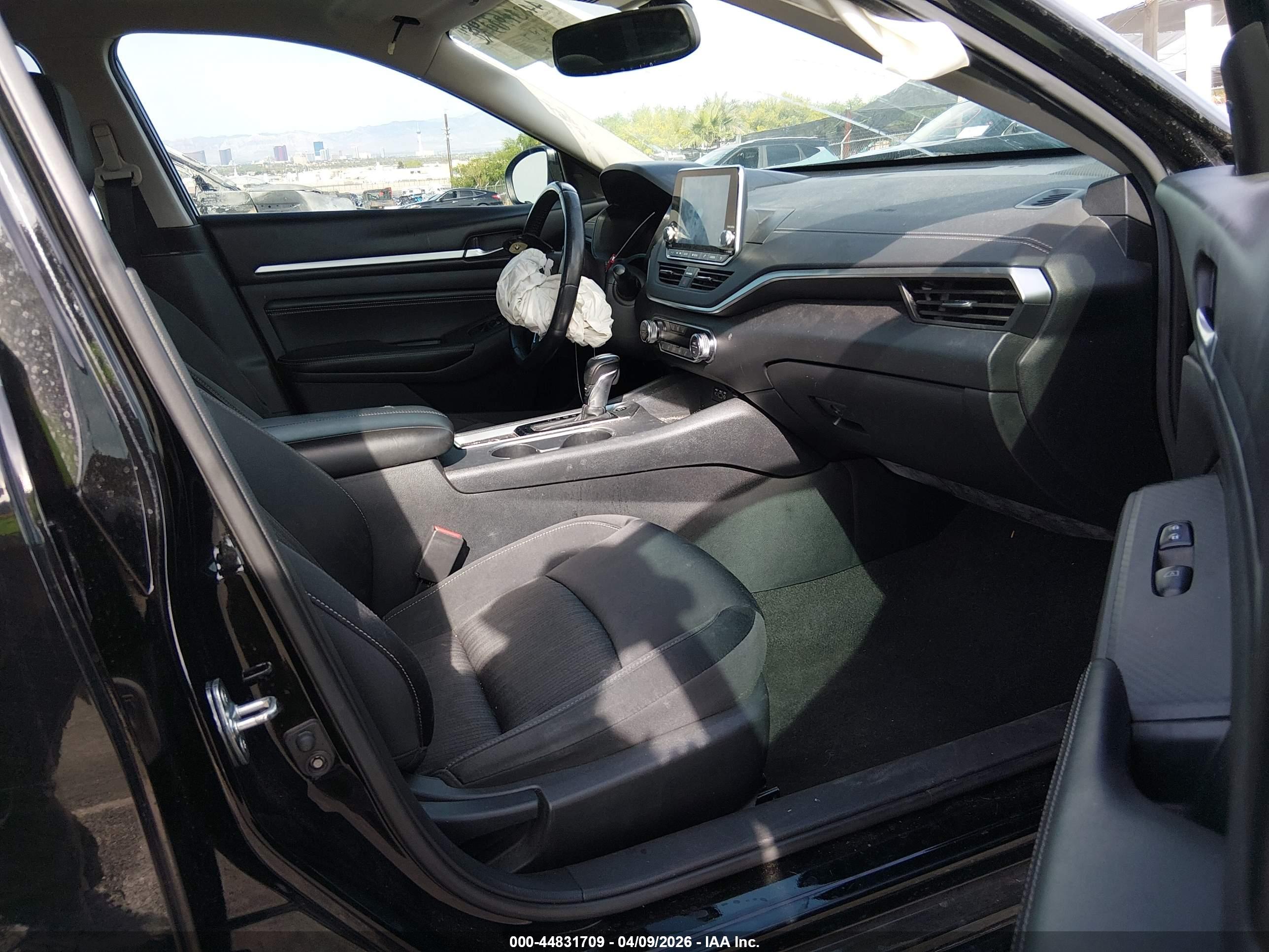 NISSAN ALTIMA image 5