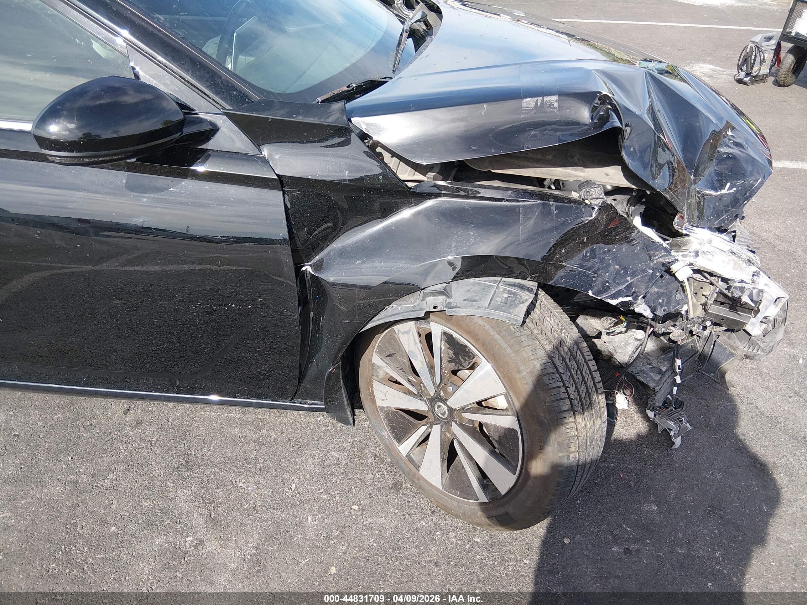 NISSAN ALTIMA image 6