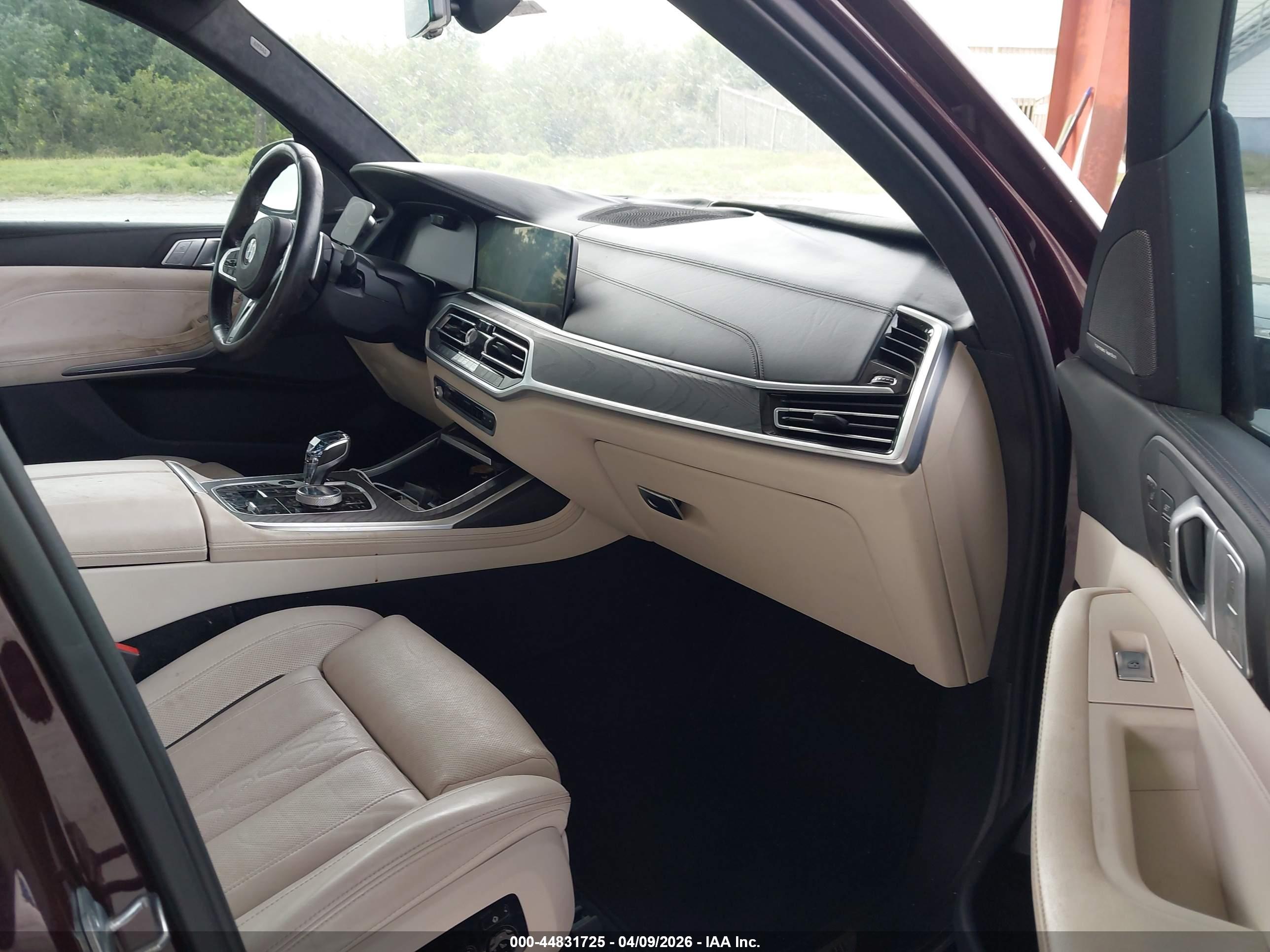 BMW X7 image 5