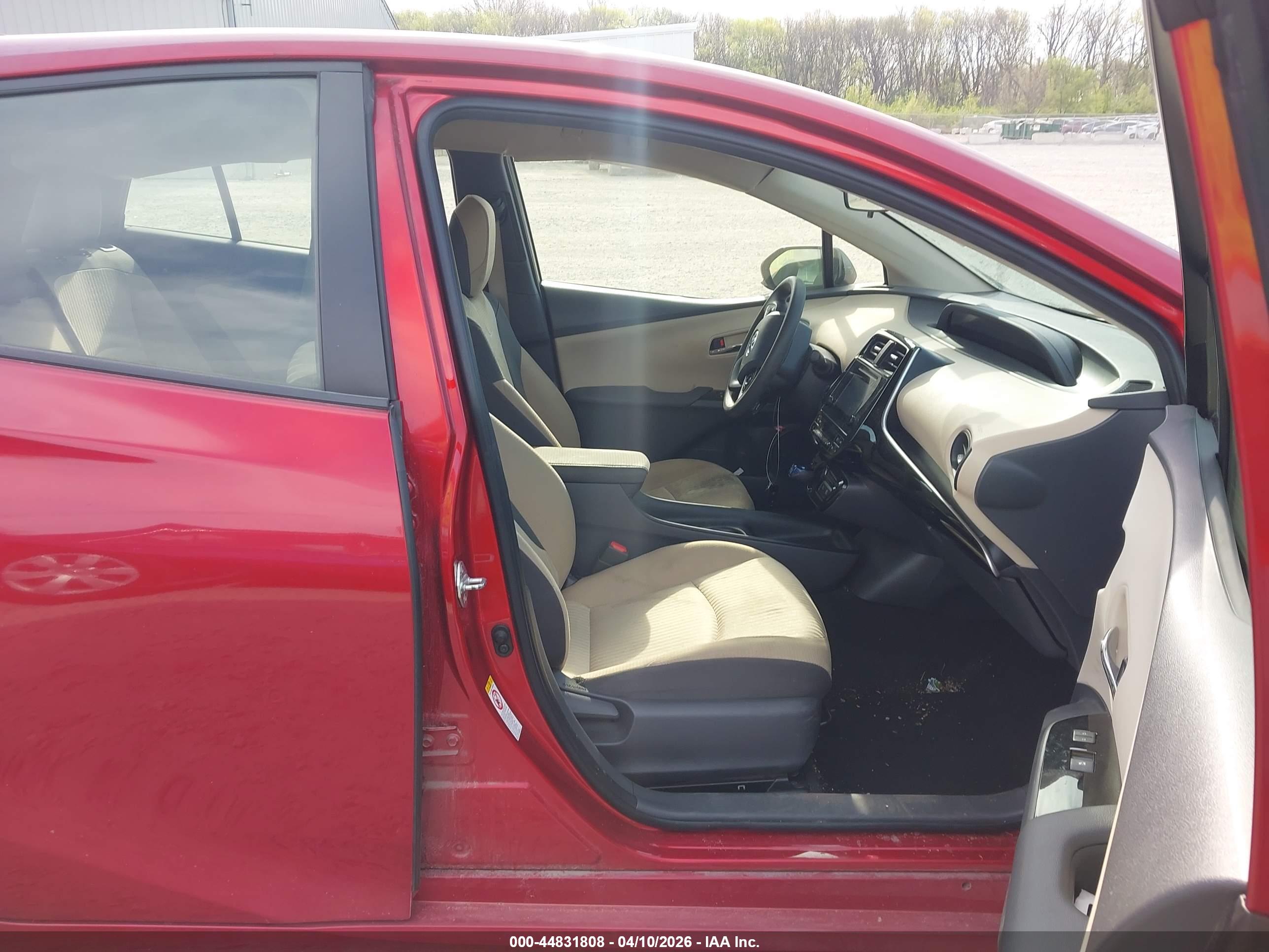 TOYOTA PRIUS image 5