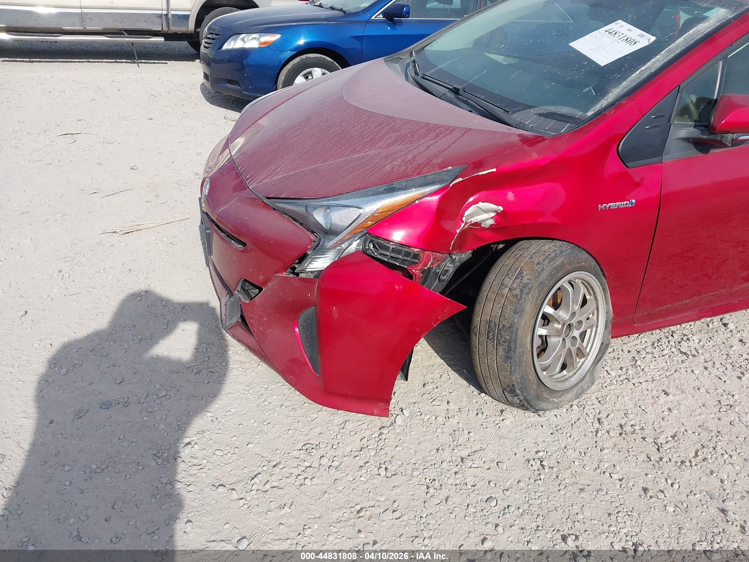 TOYOTA PRIUS image 6