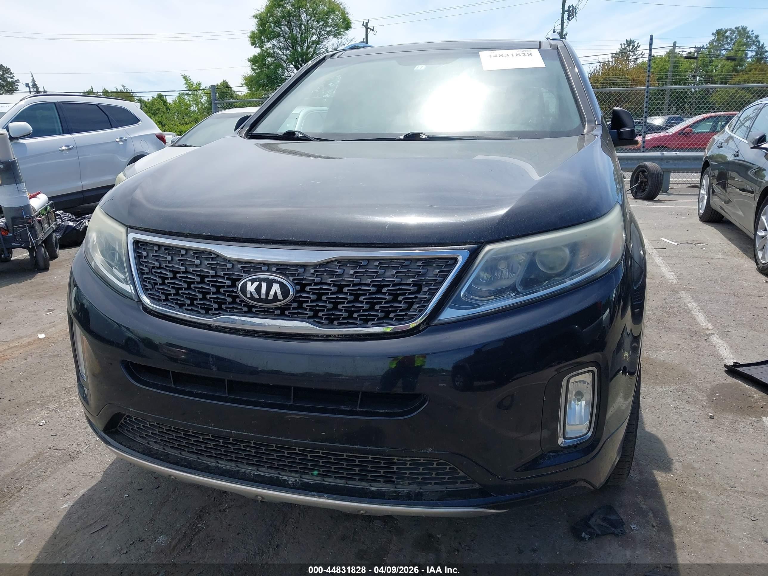 KIA SORENTO image 6