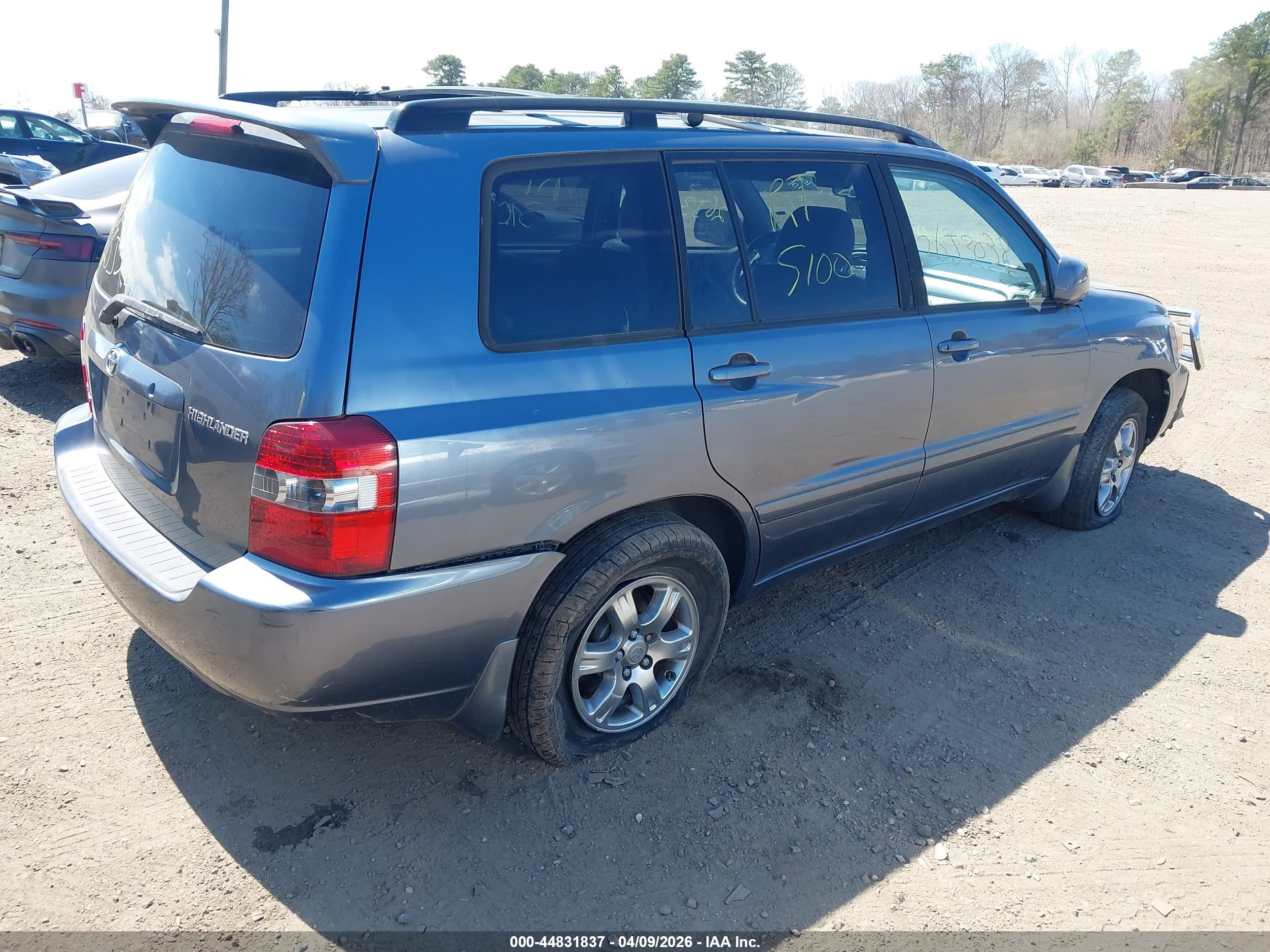 TOYOTA HIGHLANDER image 4