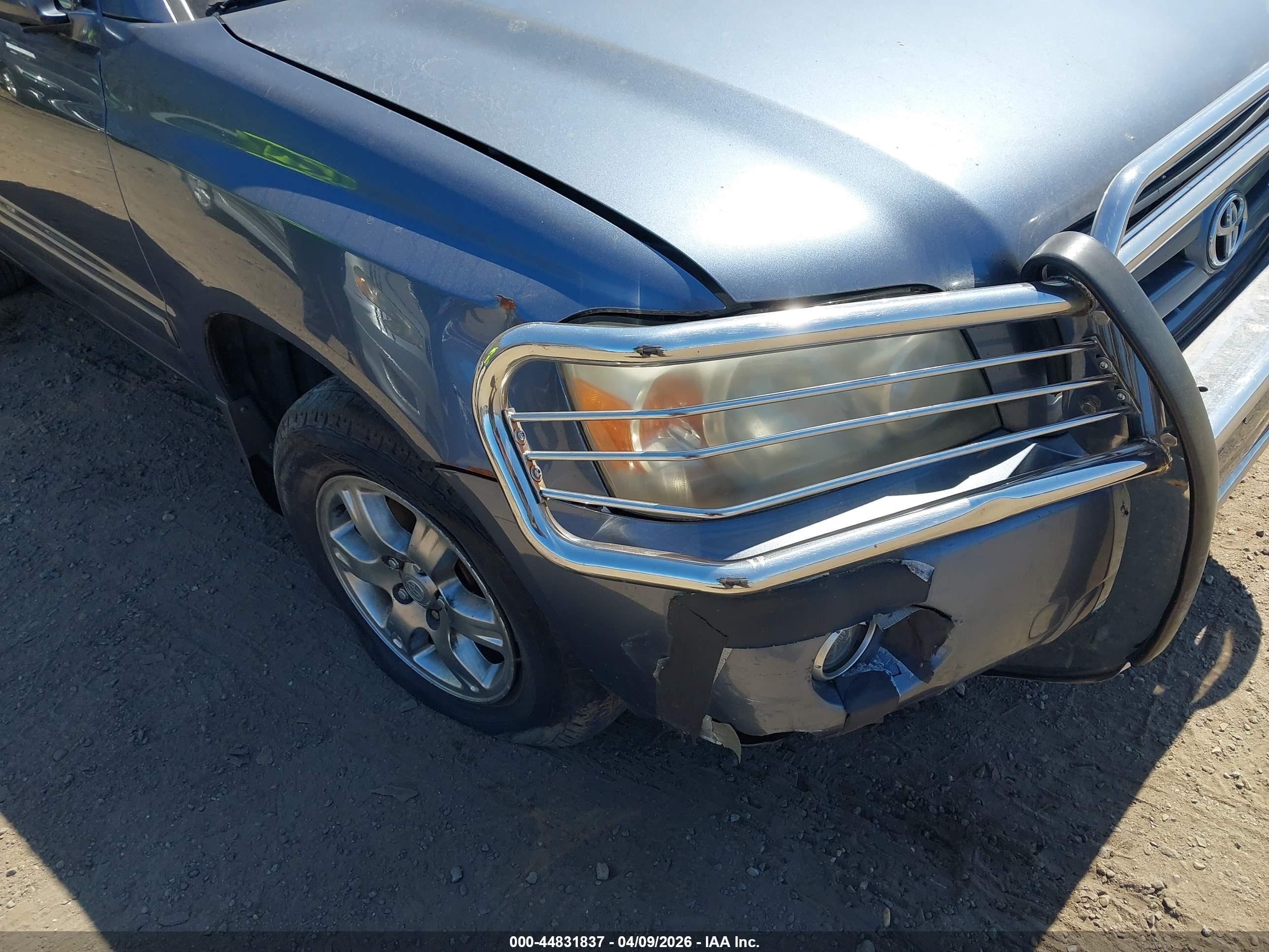 TOYOTA HIGHLANDER image 6