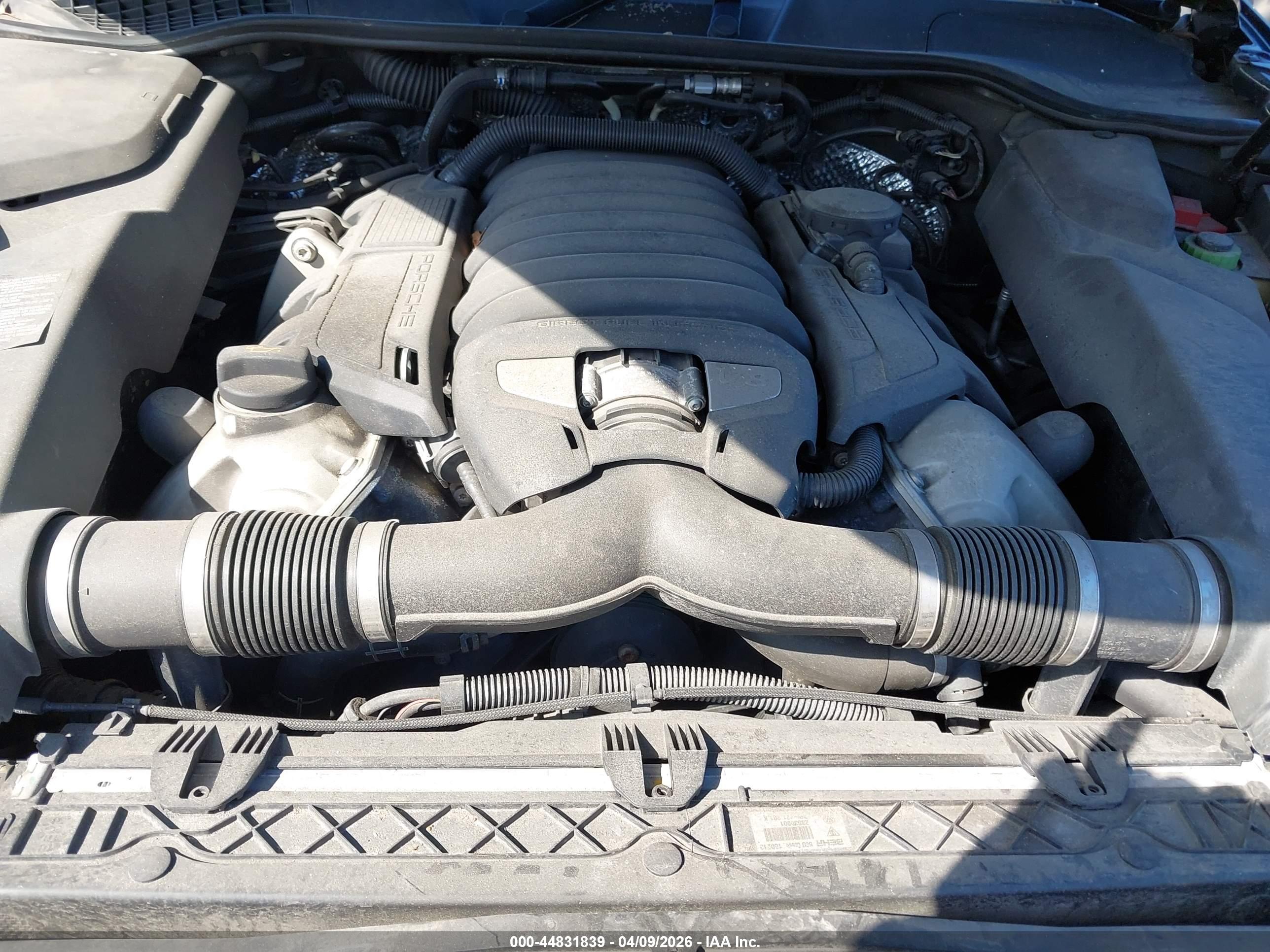 PORSCHE CAYENNE image 10