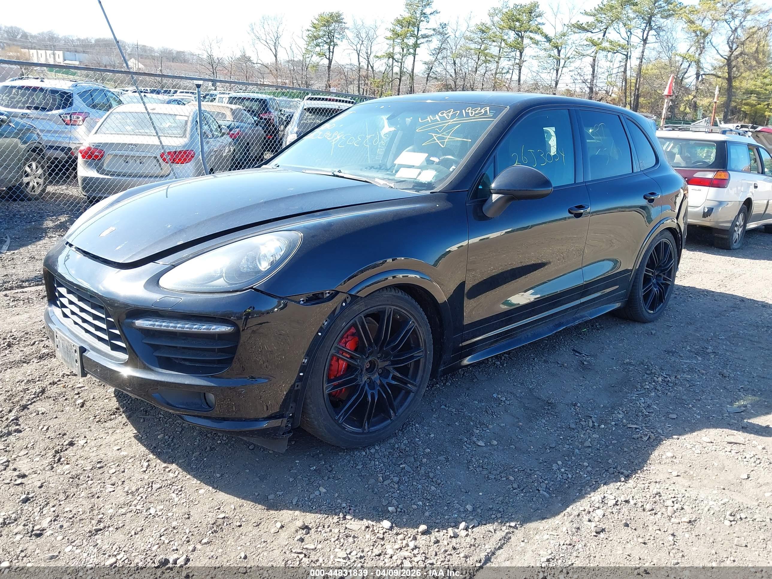 PORSCHE CAYENNE image 2