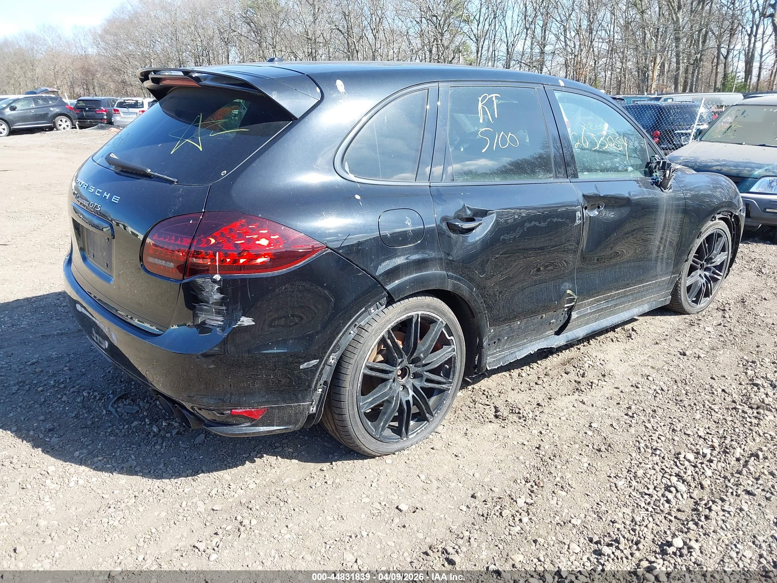 PORSCHE CAYENNE image 4