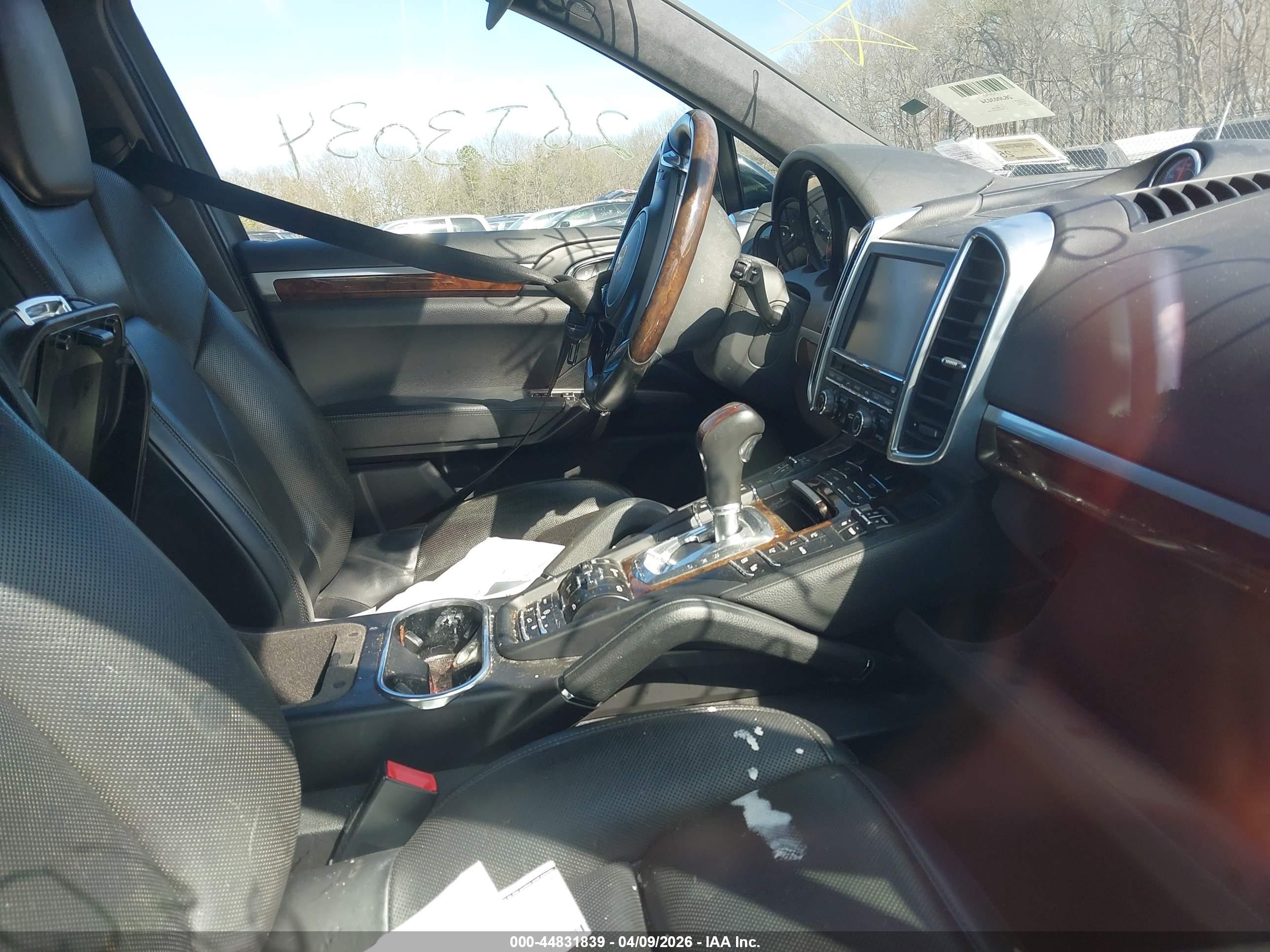PORSCHE CAYENNE image 5