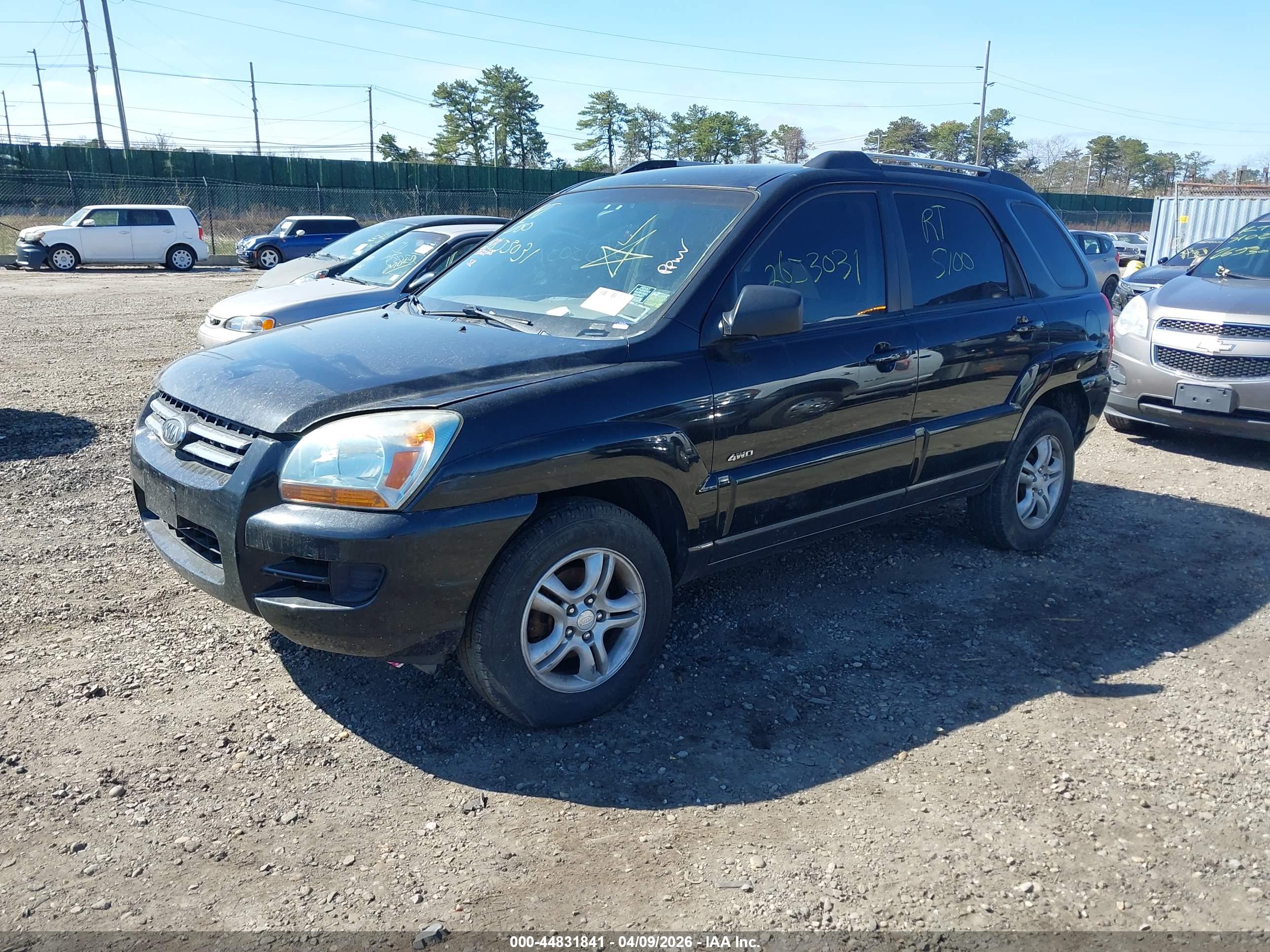 KIA SPORTAGE image 2